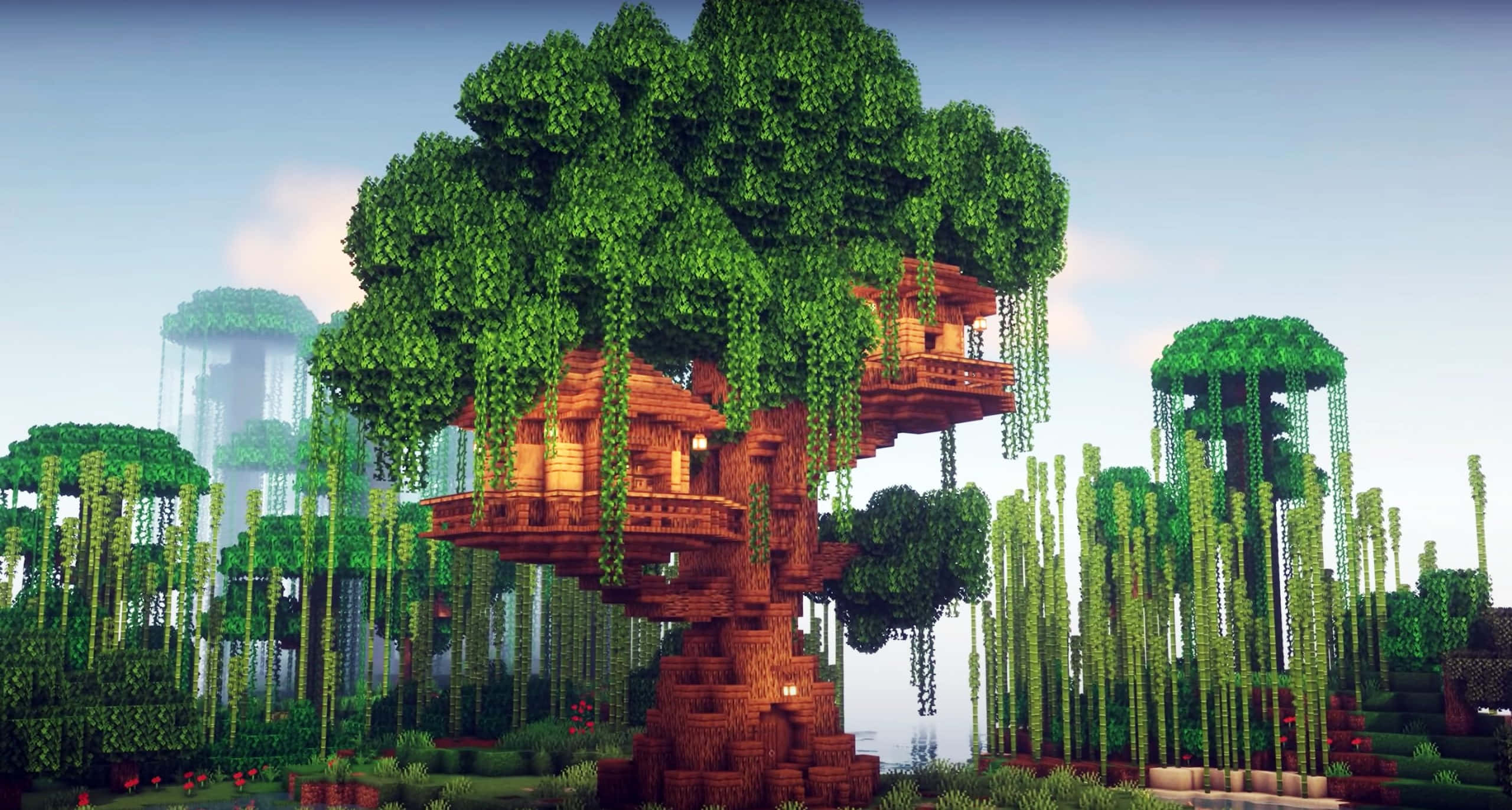 Minecraft Building 桌布 壁紙 — 一座巨大的像素風樹屋，坐落於茂密的Minecraft叢林中，背景有懸垂的藤蔓和浮空島嶼。