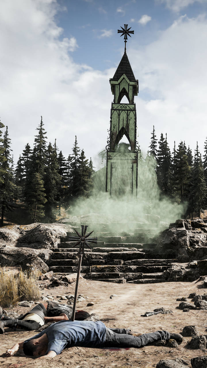 far cry 5 iPhone 桌布 壁紙 — 一座帶有十字架的破舊小教堂矗立在森林中，綠色煙霧從其底部升起，那裡有兩個人物一動不動地躺在地上。