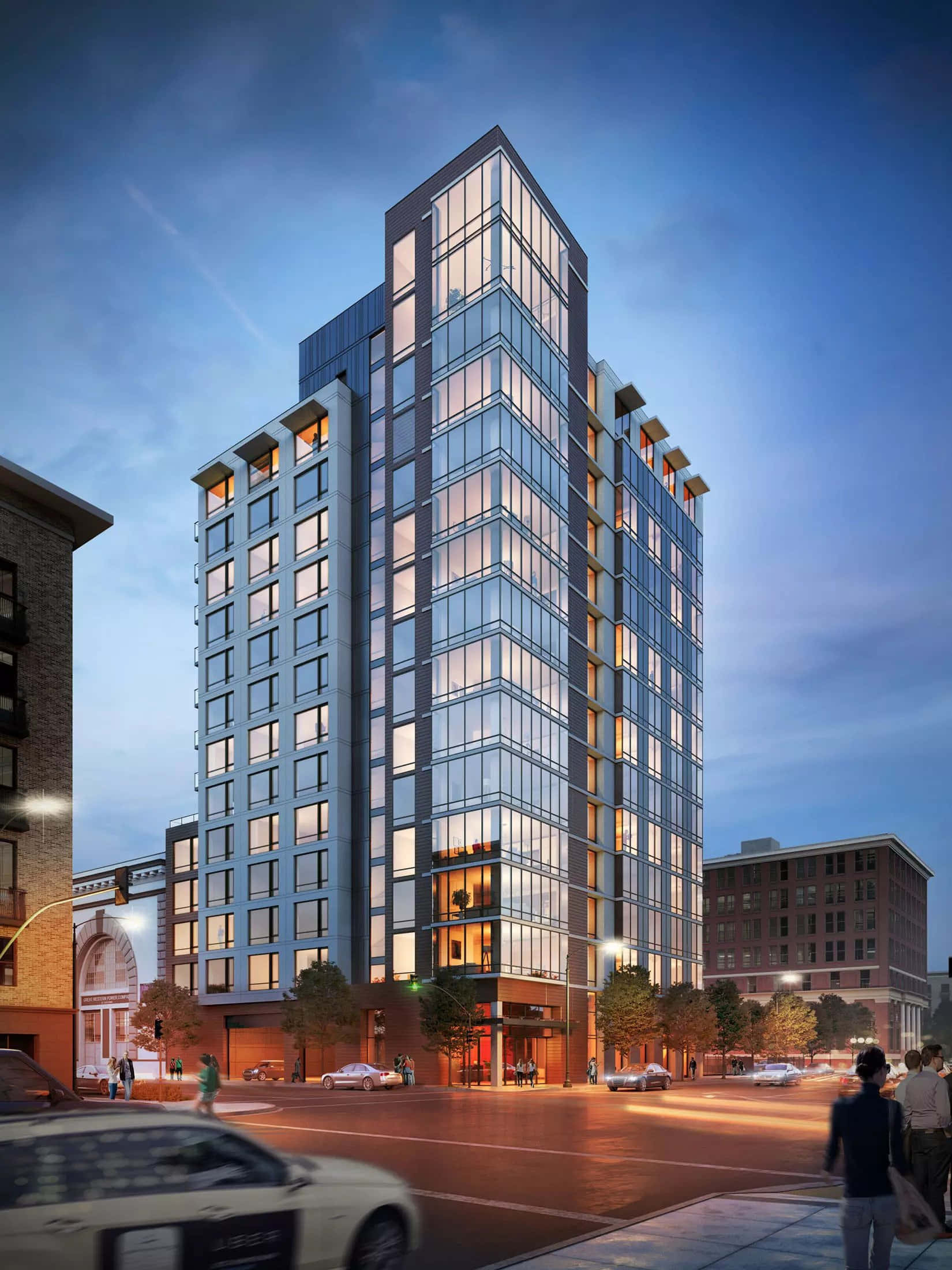 Apartment 桌布 壁紙 — 一座現代玻璃摩天大樓在暮色天空下溫暖地發光，行人與汽車在下方城市街道中穿梭。
