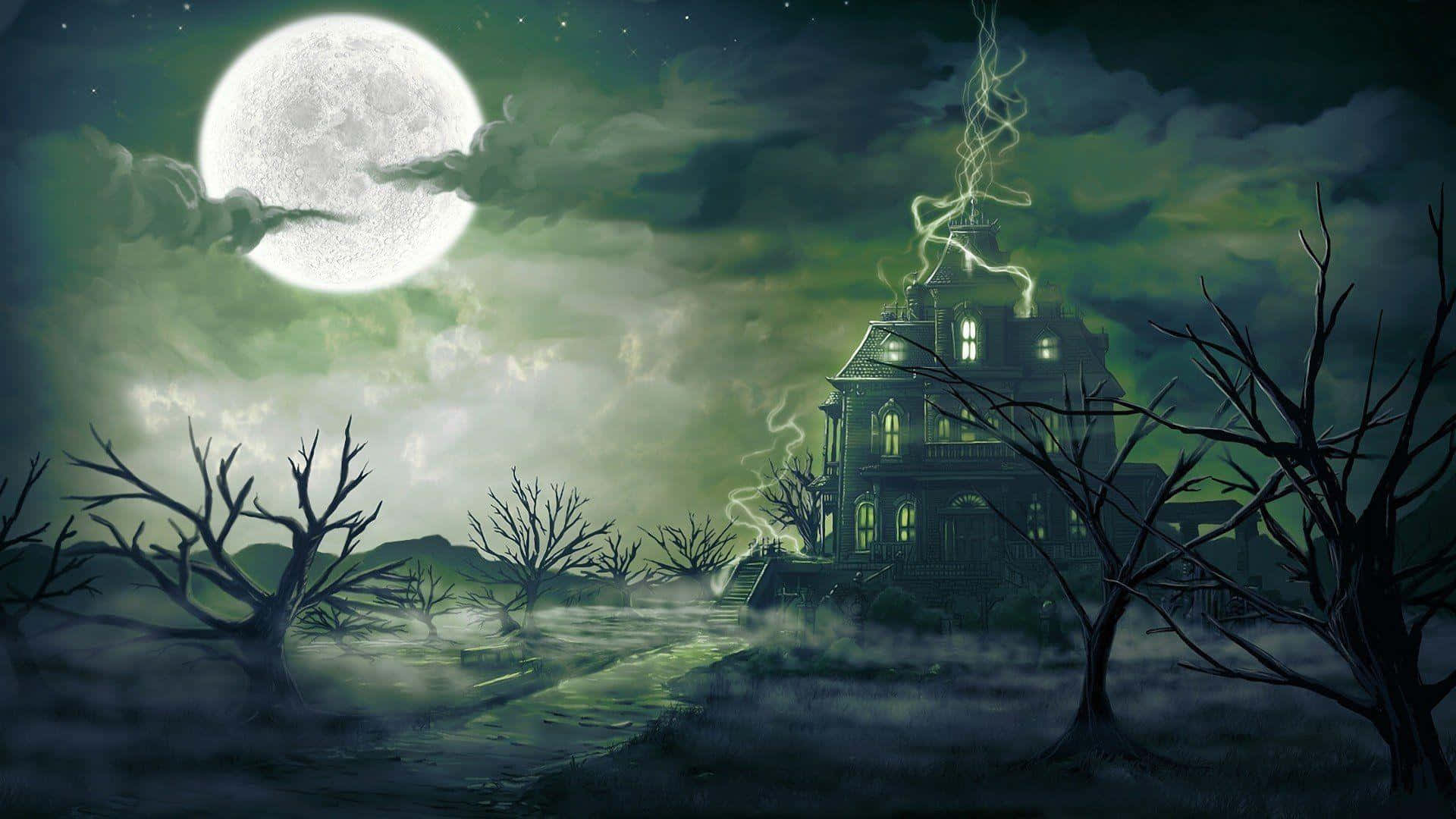 Haunted Forests 桌布 壁紙 — 一座鬼屋，窗戶發光，滿月下霧氣瀰漫的墓園中，屋頂上閃電劈啪作響。