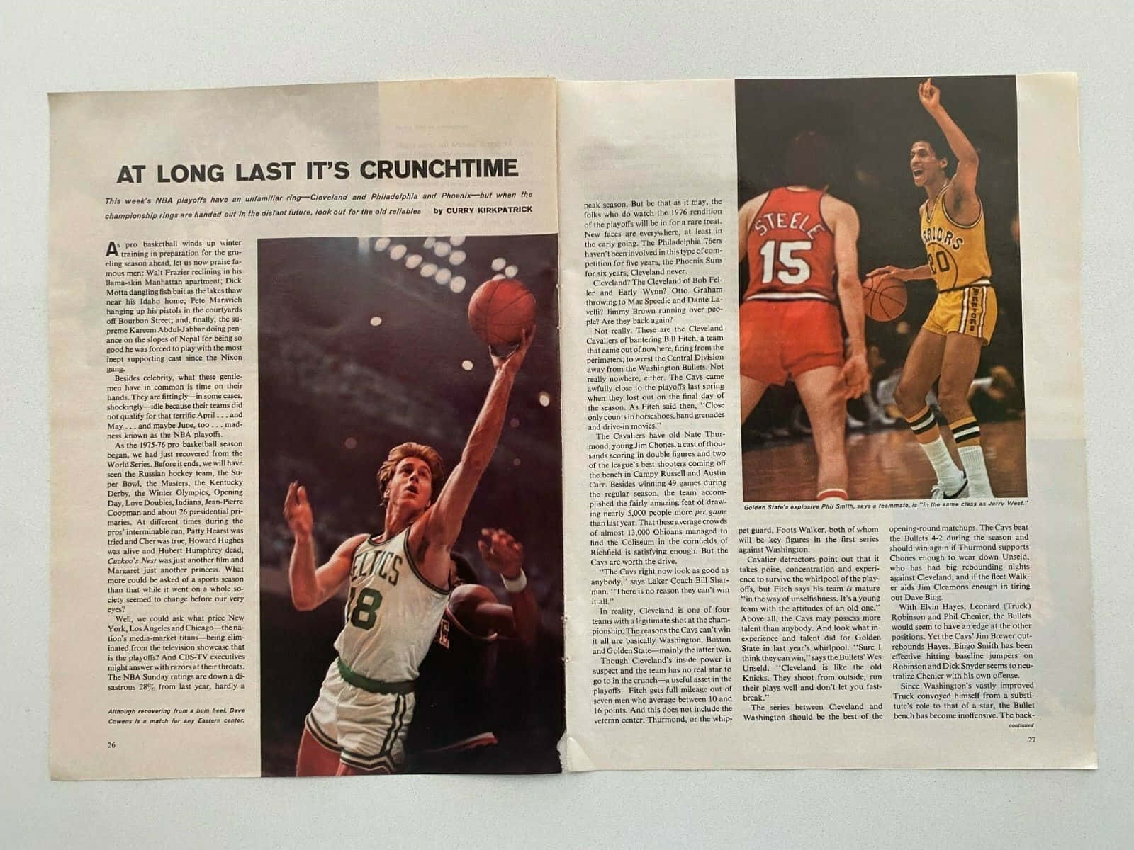 復古NBA雜誌頁面，附有籃球運動員照片和「Street 15」文字。 — NBA 壁紙