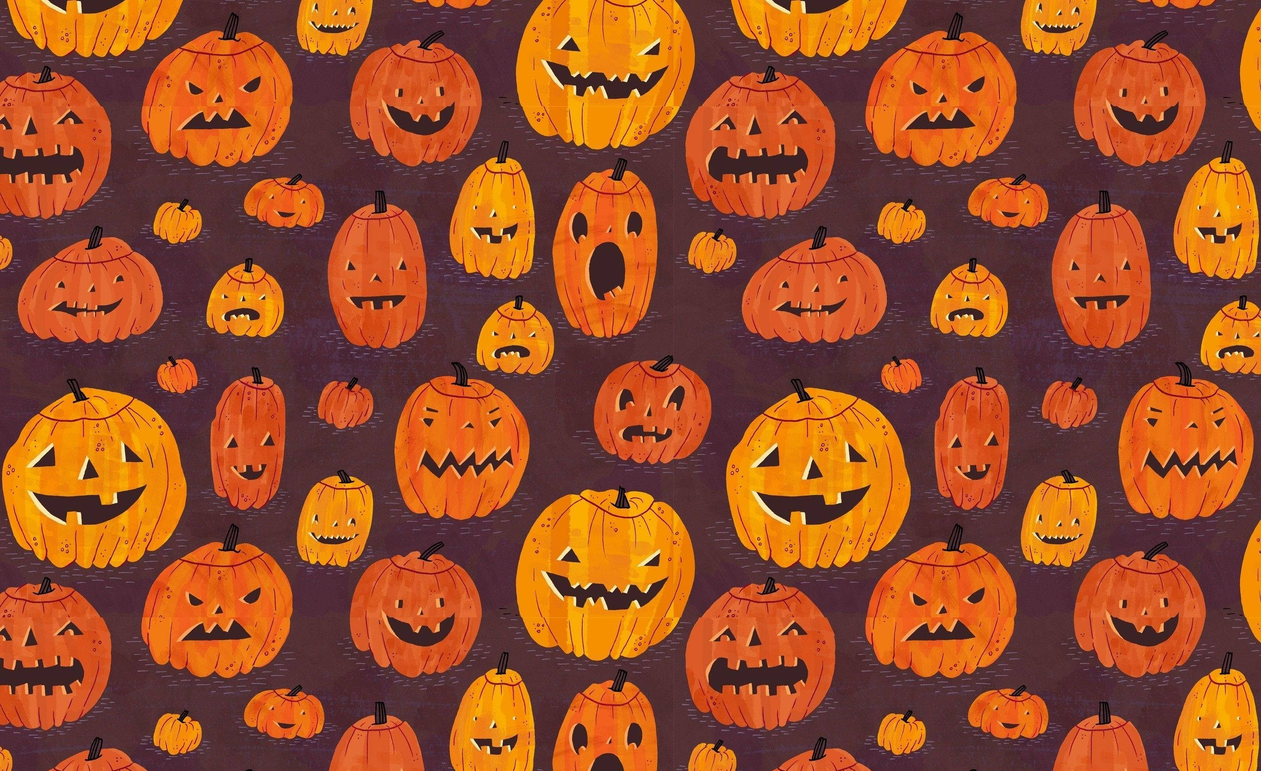 Halloween iPad 桌布 壁紙 — 一張充滿活力的萬聖節桌布，在深紫色背景上重複排列著各種表情詭異的橙色南瓜燈。