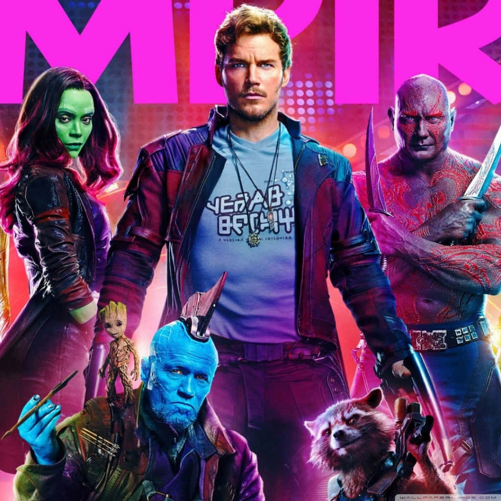 Guardians Of The Galaxy 2 桌布 壁紙 — 一張充滿活力的電影海報，以發光的粉紅色和橙色背景襯托星際異攻隊角色。