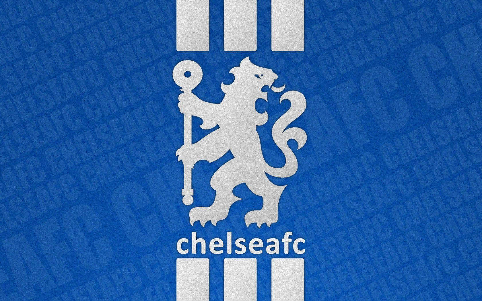chelsea fc logo 桌布 壁紙 — 一張大膽的藍色壁紙，上面有切爾西足球俱樂部的徽章，一隻揮舞著權杖的獅子，背景是重複的俱樂部名稱。