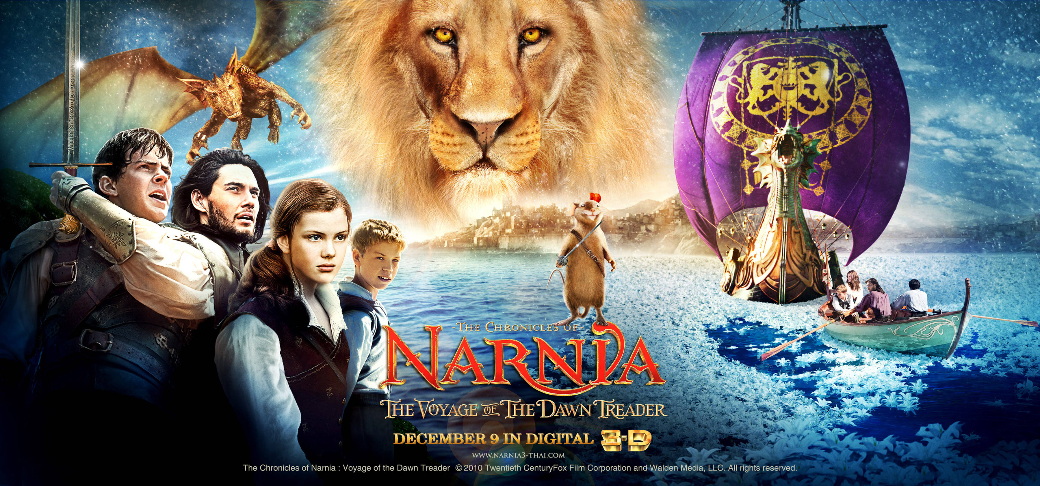 Narnia 桌布 壁紙 — 一張奇幻電影海報，描繪了獅子、龍、孩子們和一艘船在星空下的魔法海洋上。