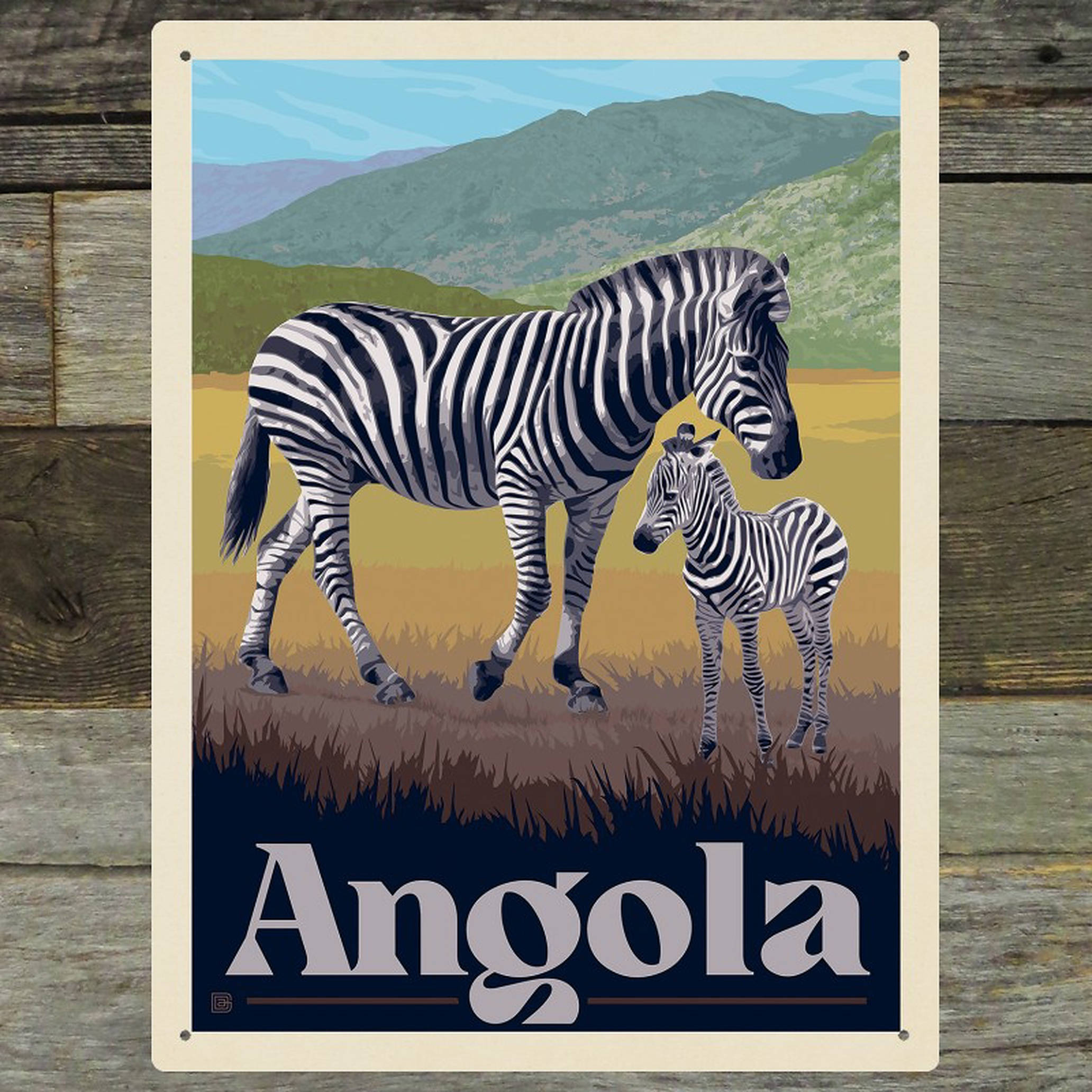 Angola 桌布 壁紙 — 一張復古旅行海報描繪了一隻成年斑馬和一隻小馬駒站在草原上，背景有山脈和藍天，標有安哥拉。