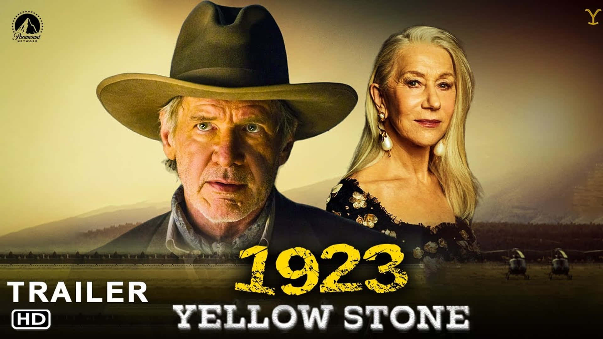 Yellowstone 桌布 壁紙 — 一張戲劇性的電影海報，以哈里遜·福特和海倫·米蘭為主角，背景是金色的西部風景，帶有'1923'和'Yellowstone'文字。