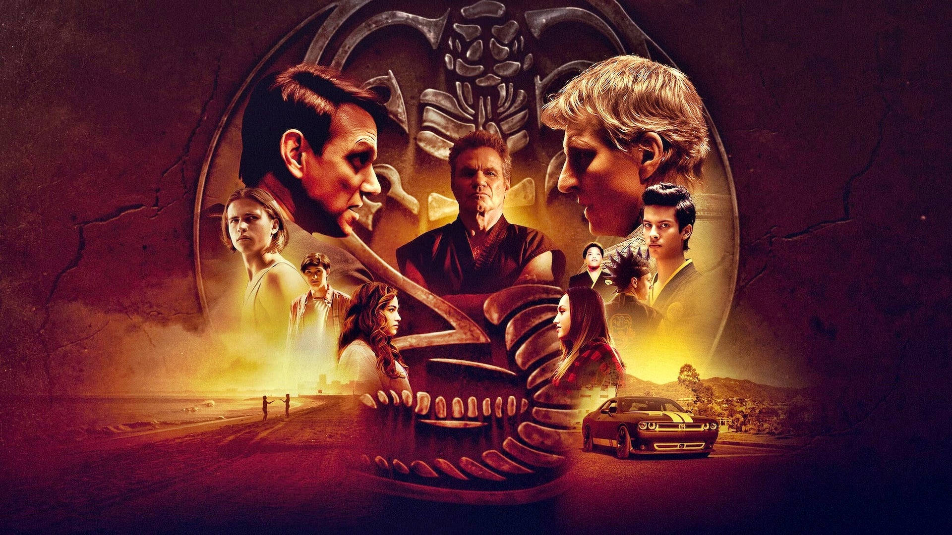 Cobra Kai Phone 桌布 壁紙 — 一張戲劇性的電影海報，以龜裂的大地為背景，多個角色和一輛經典汽車沐浴在溫暖的光芒中。
