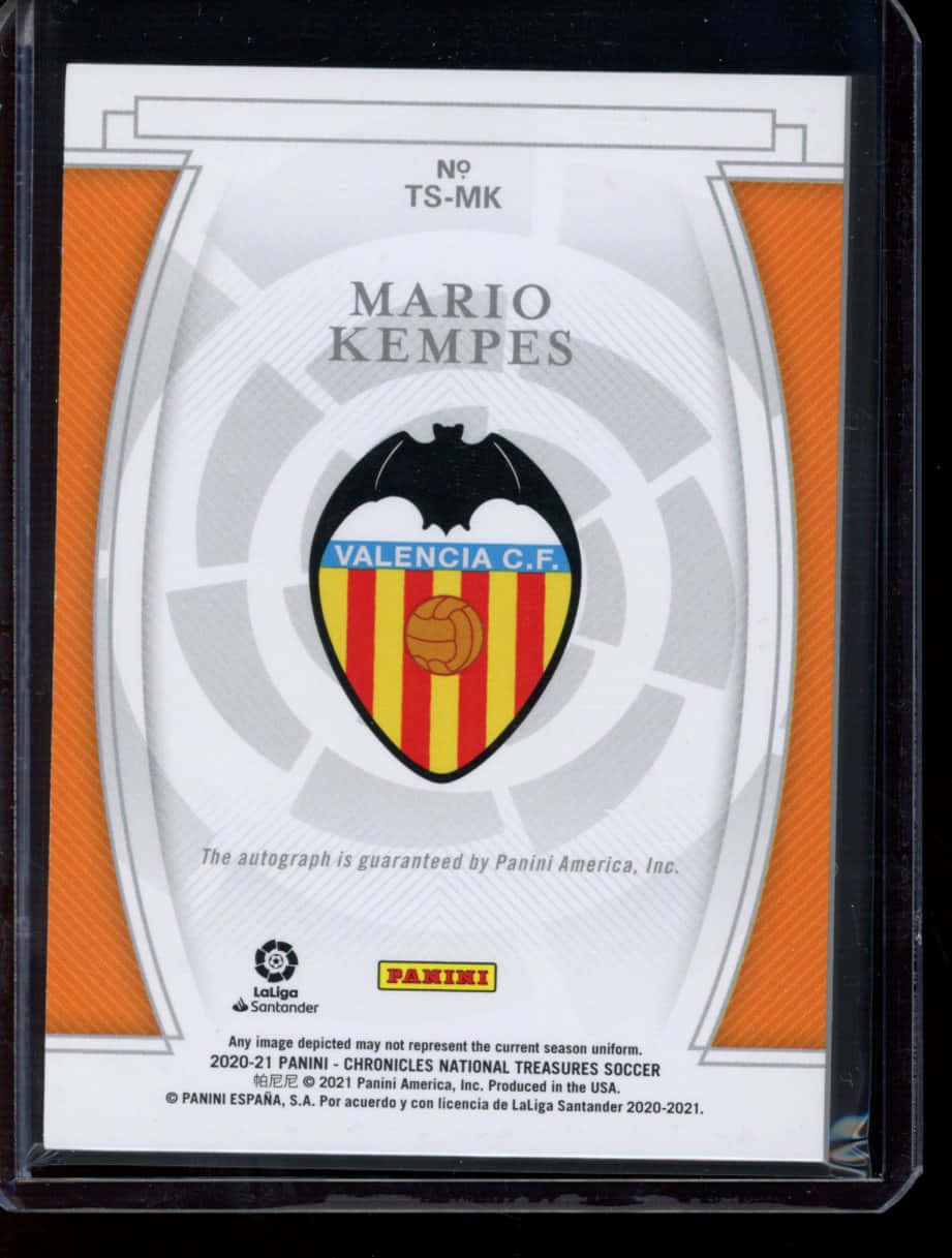 足球 桌布 壁紙 — 一張收藏級足球卡， featuring Mario Kempes，帶有瓦倫西亞 C.F. 會徽和簽名保證。
