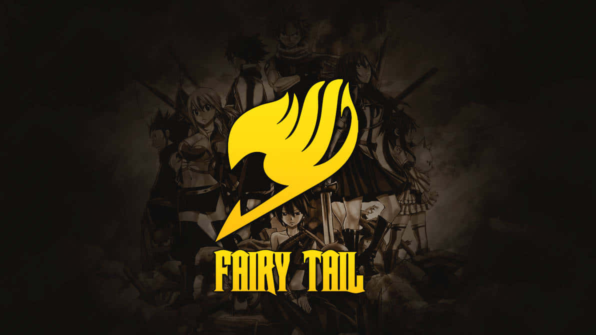 Fairy Tail Logo 桌布 壁紙 — 一張深色動漫桌布，以亮黃色呈現妖精尾巴公會標誌，背景有陰影角色。