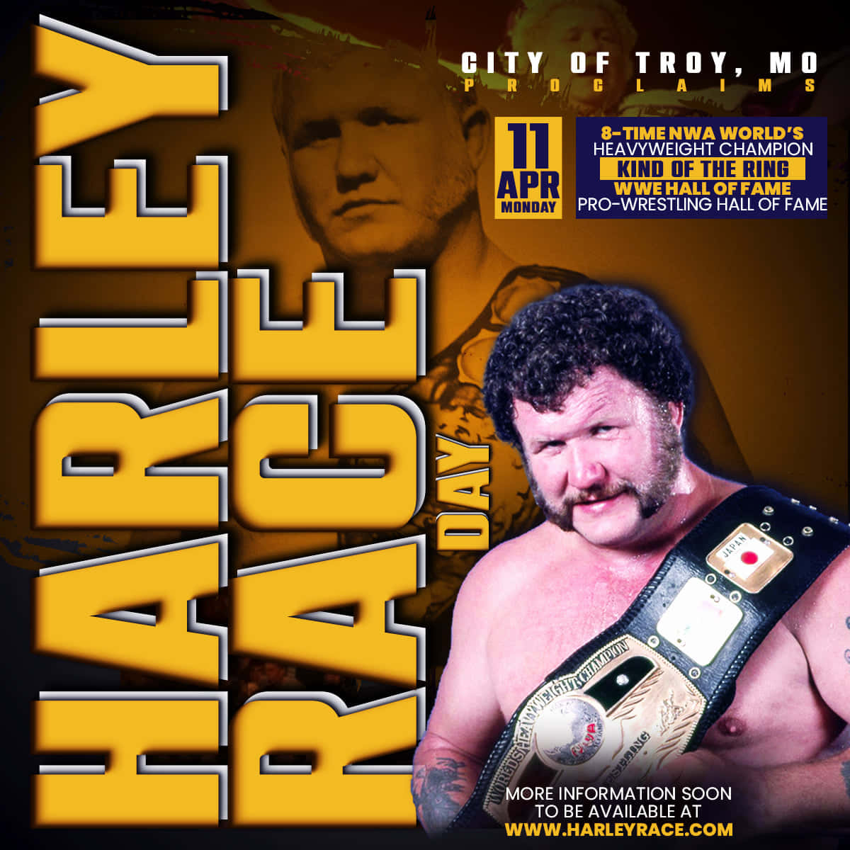 摔角 桌布 壁紙 — 一張為Harley Race Day設計的大膽宣傳海報，展示一位摔角手帶著冠軍腰帶，背景為棕褐色調並有文字疊加。
