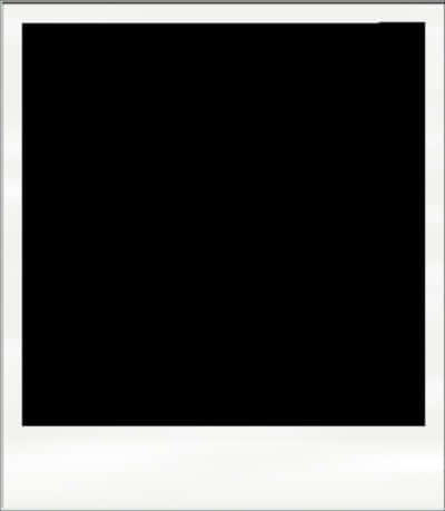 White Frame 桌布 壁紙 — 一張空白黑色照片，帶有白色拍立得邊框和輕微的角落摺痕。