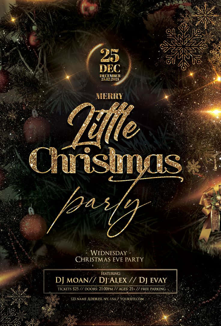 Christmas Flyer 桌布 壁紙 — 一張節日聖誕夜派對海報，在深色松樹枝背景上飾有閃閃發光的金色文字，並點綴著裝飾品和雪花。