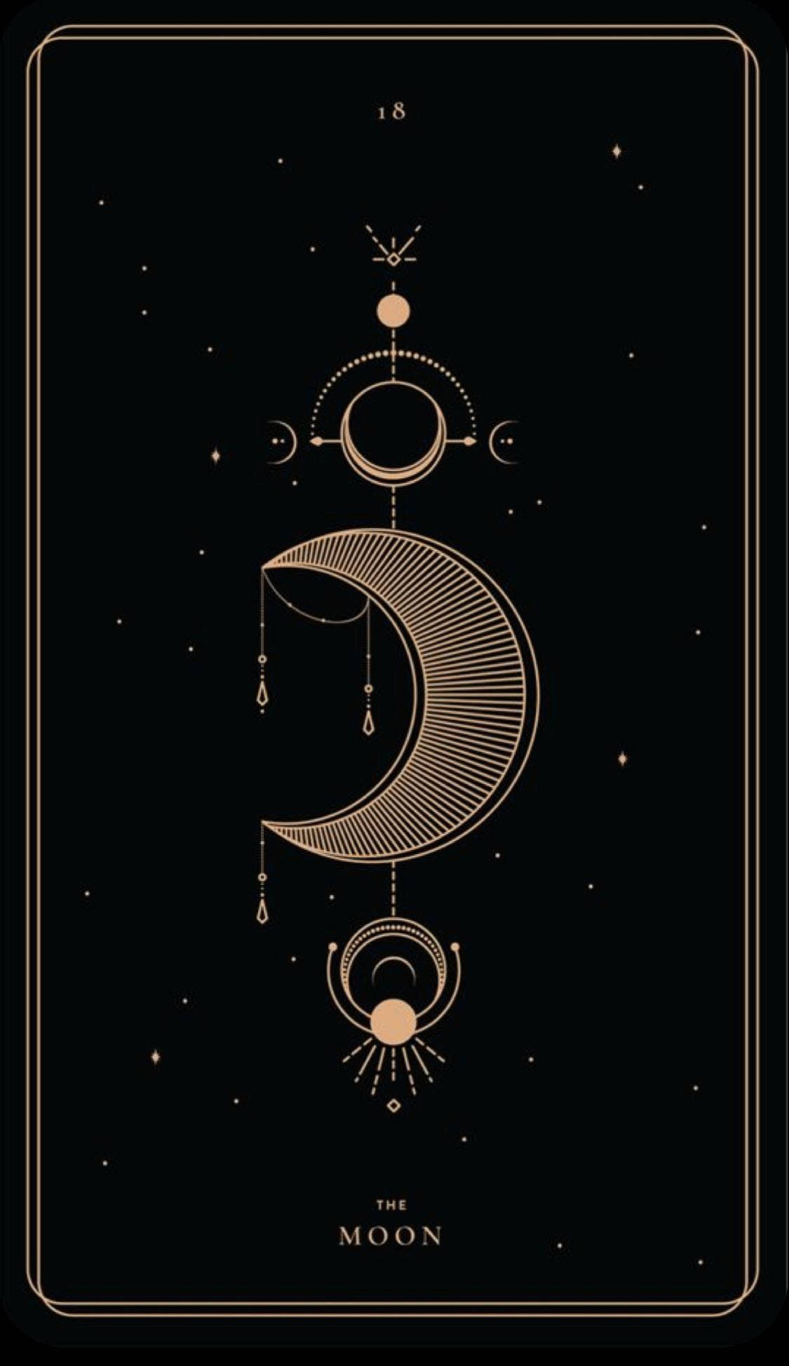 月光 桌布 壁紙 — 一張金色插圖塔羅牌，描繪月亮與天體符號，背景為星光閃爍的黑色。
