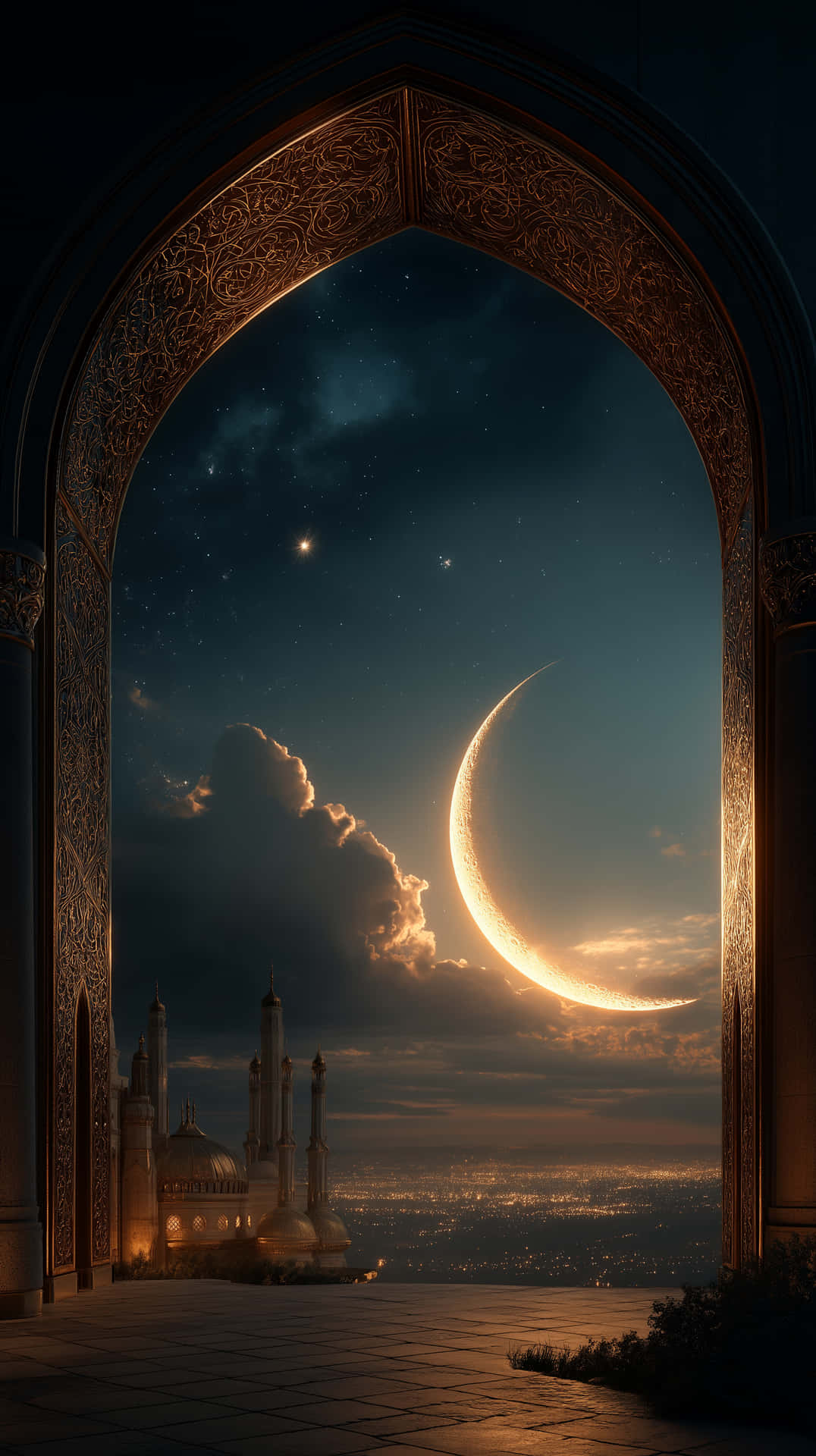 Arched Vista to Moonlit Mosque and City at Twilight 壁紙 — 一彎新月在雲後發光，透過華麗的拱門門口俯瞰夜晚燈火通明的清真寺和城市景觀。