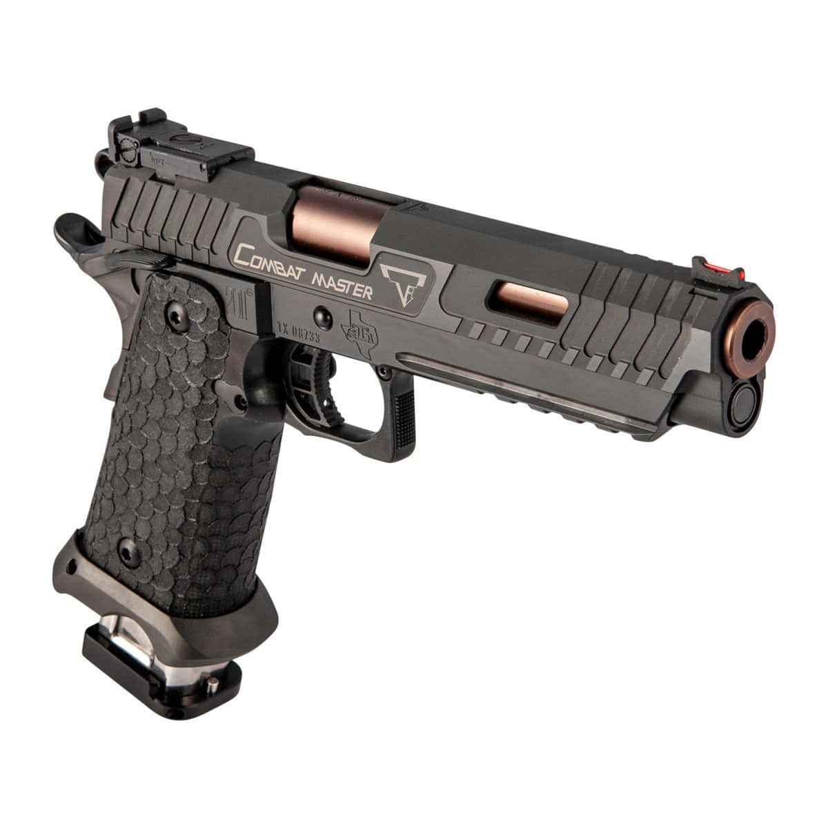 pistol 桌布 壁紙 — 一把黑色Combat Master手槍，帶有銅色點綴和紋理握把，在白色背景的攝影棚燈光下展示。