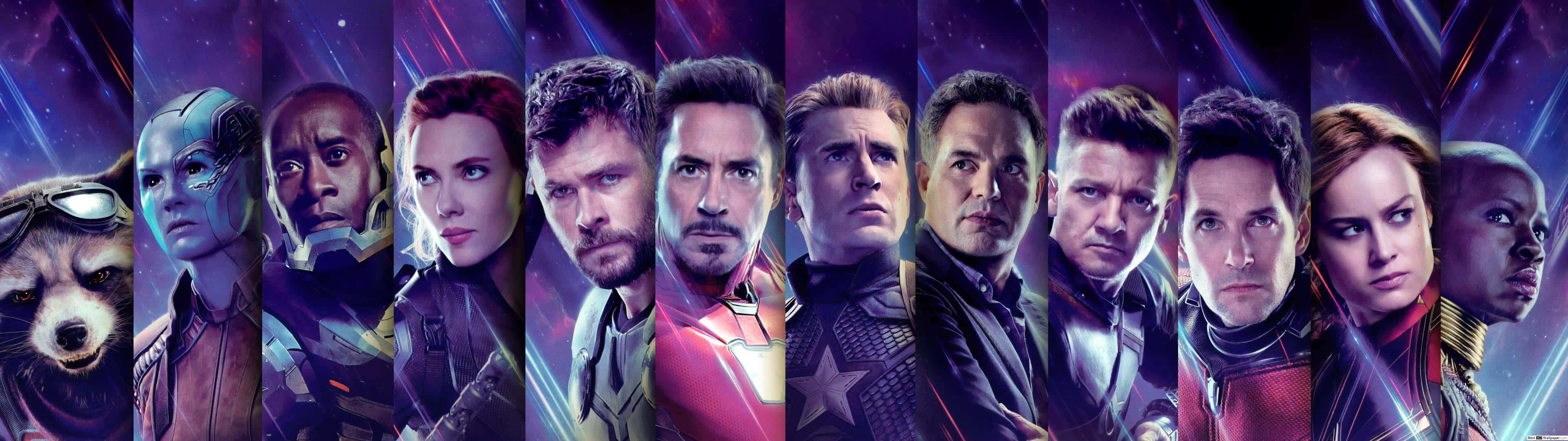 Avengers Dual Screen 桌布 壁紙 — 一排 Marvel 超級英雄和英雄，表情嚴肅，背景是宇宙星空。