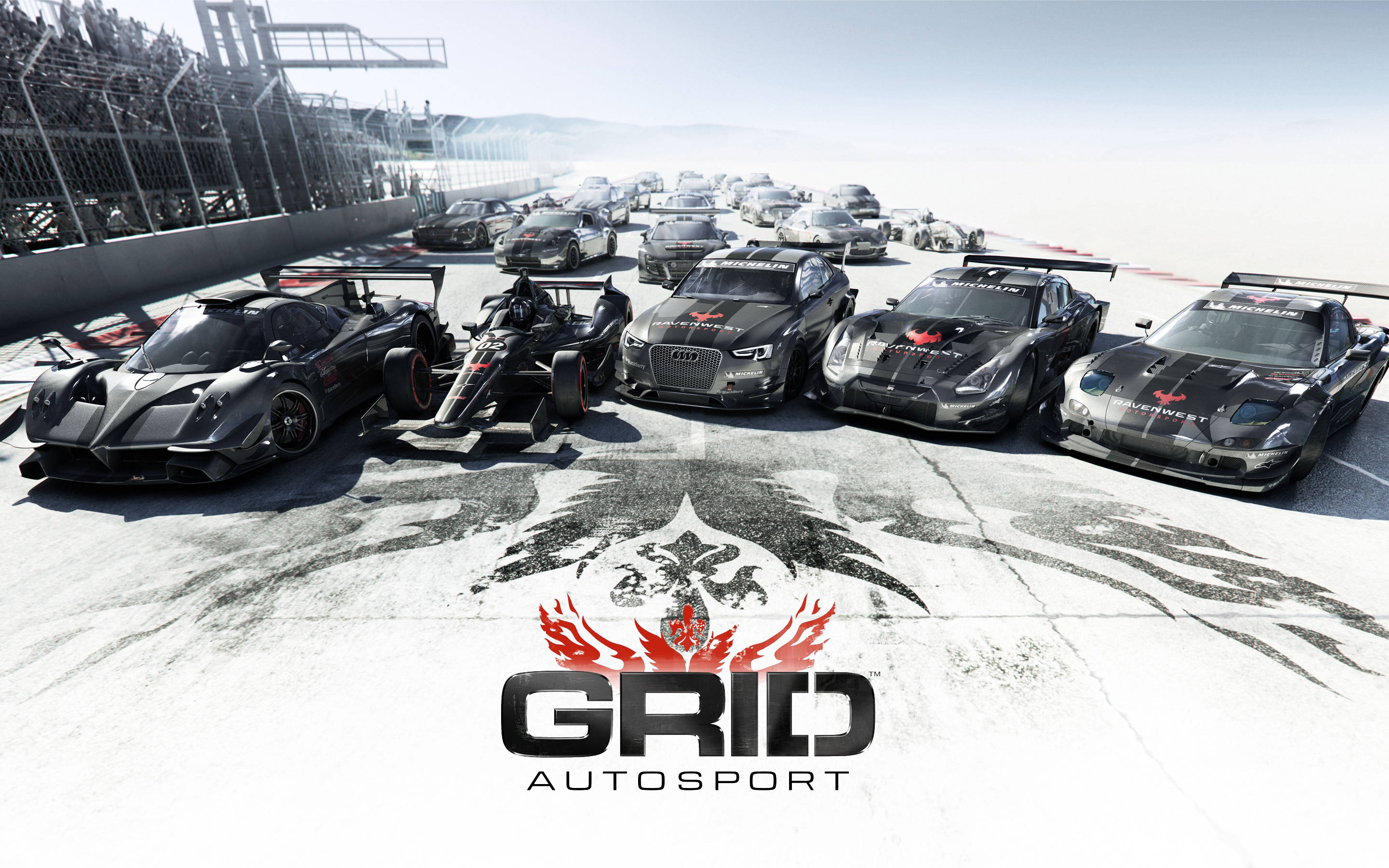 grid 桌布 壁紙 — 一排高性能賽車在陽光明媚的賽道上，設有看台和GRID Autosport標誌。