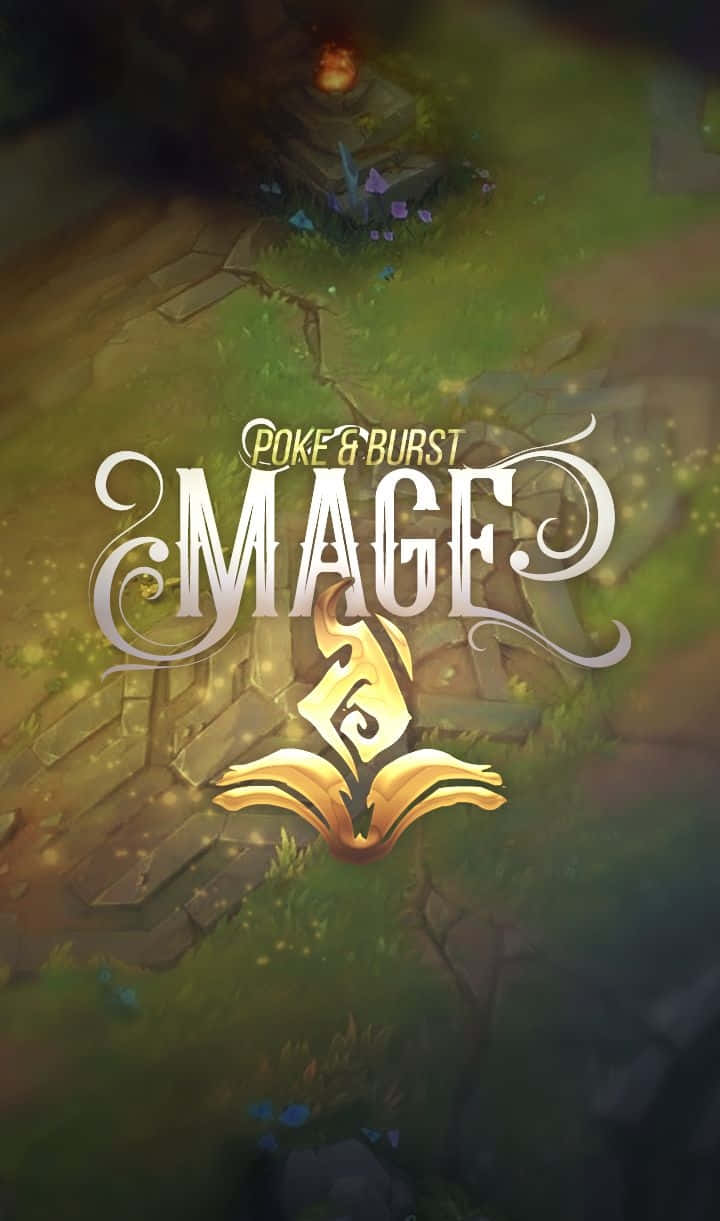 Android League Of Legends 桌布 壁紙 — 一本發光的金色書本，帶有旋轉的符號，擱在神秘森林空地的長滿苔蘚的石徑上。