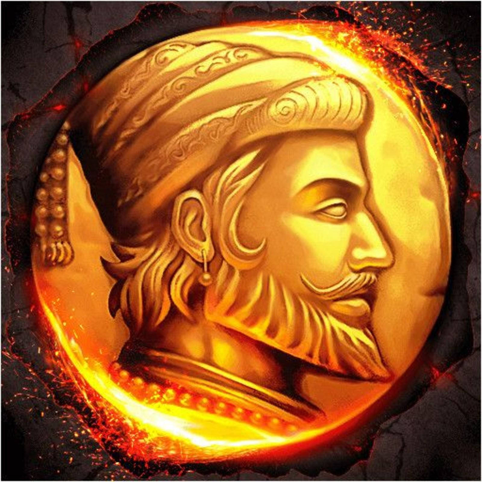 Chhatrapati Shivaji Maharaj 桌布 壁紙 — 一枚金幣上有一個留鬍鬚男子的詳細側面，戴著華麗頭飾，周圍是熾熱的橙色火花，背景是黑暗裂開的。