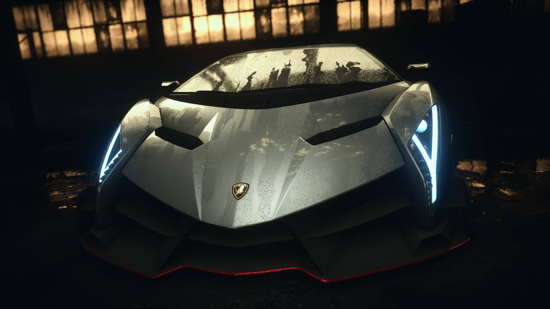 Motorsport 桌布 壁紙 — 一架時尚的銀色藍寶堅尼跑車，配備發光的藍色車頭燈，停在燈光昏暗的倉庫中，引擎蓋上閃爍著雨滴。