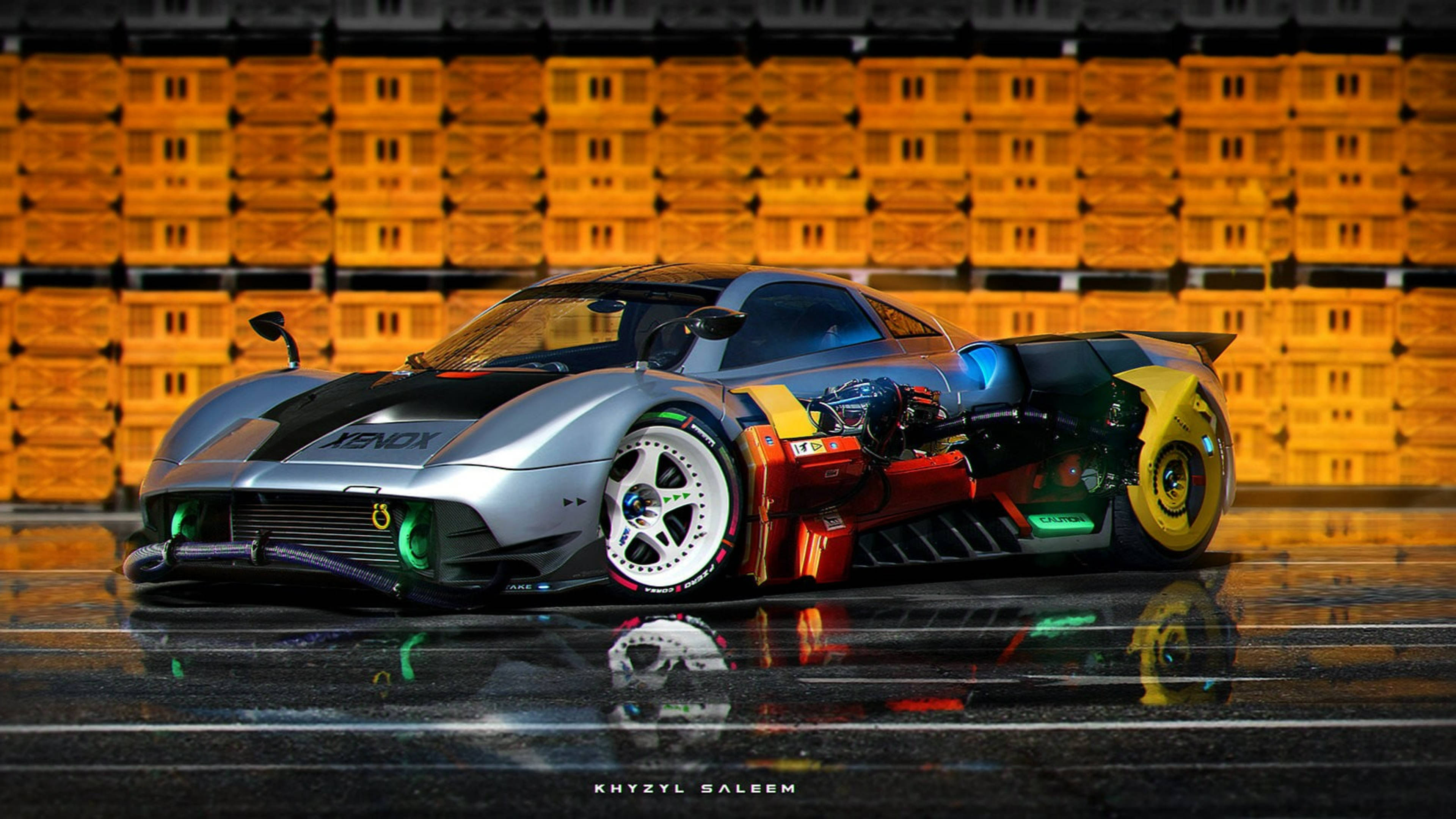 Pagani 桌布 壁紙 — 一架流線型銀黑色賽車，外露引擎和霓虹燈點綴，停在潮濕的賽道上，將鮮豔色彩反射在堆疊的木箱上。