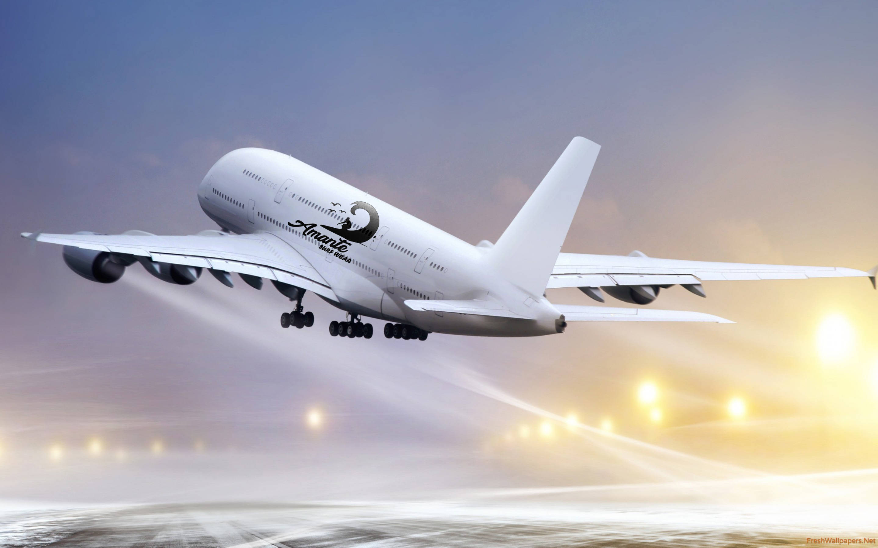 Plane 桌布 壁紙 — 一架白色空中巴士A380帶有「Air Antilles」塗裝，在跑道上方金黃色的日落天空中攀升。