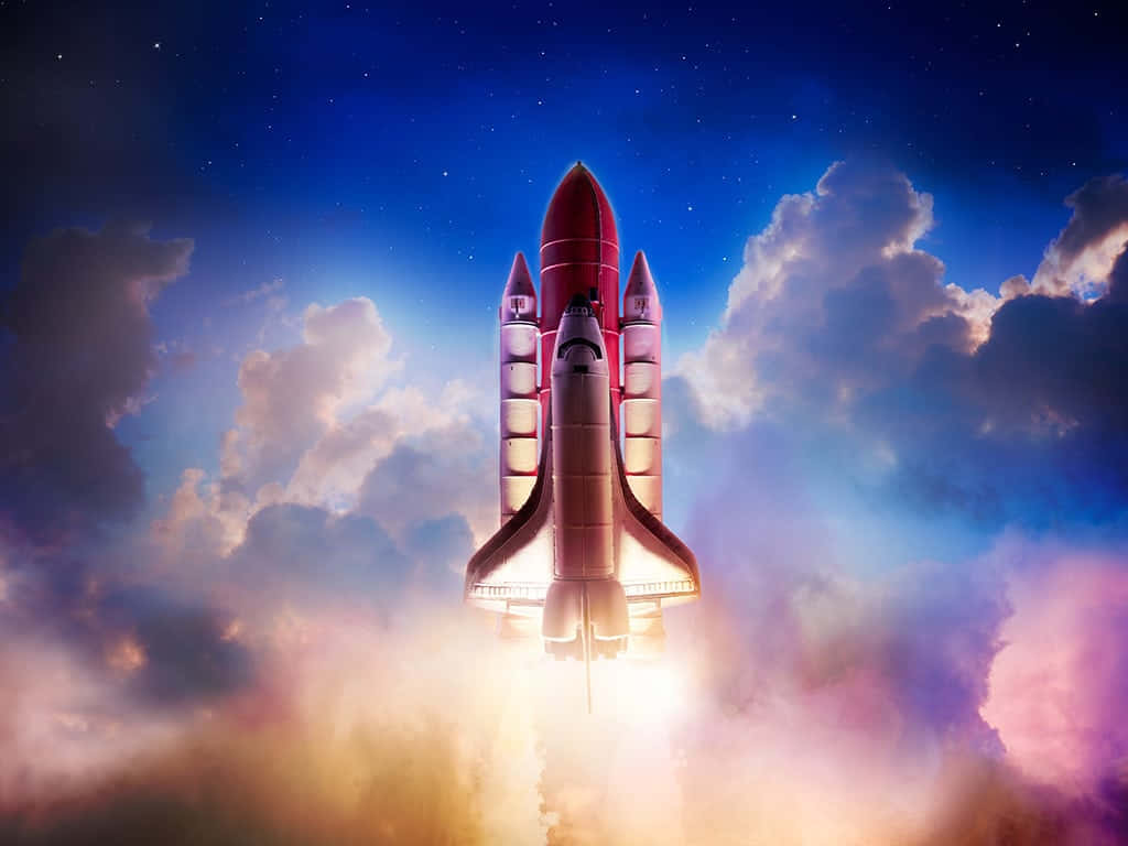 火箭 桌布 壁紙 — 一架紅色太空梭在繁星點點的暮色天空中，穿過色彩繽紛的雲層向上發射。
