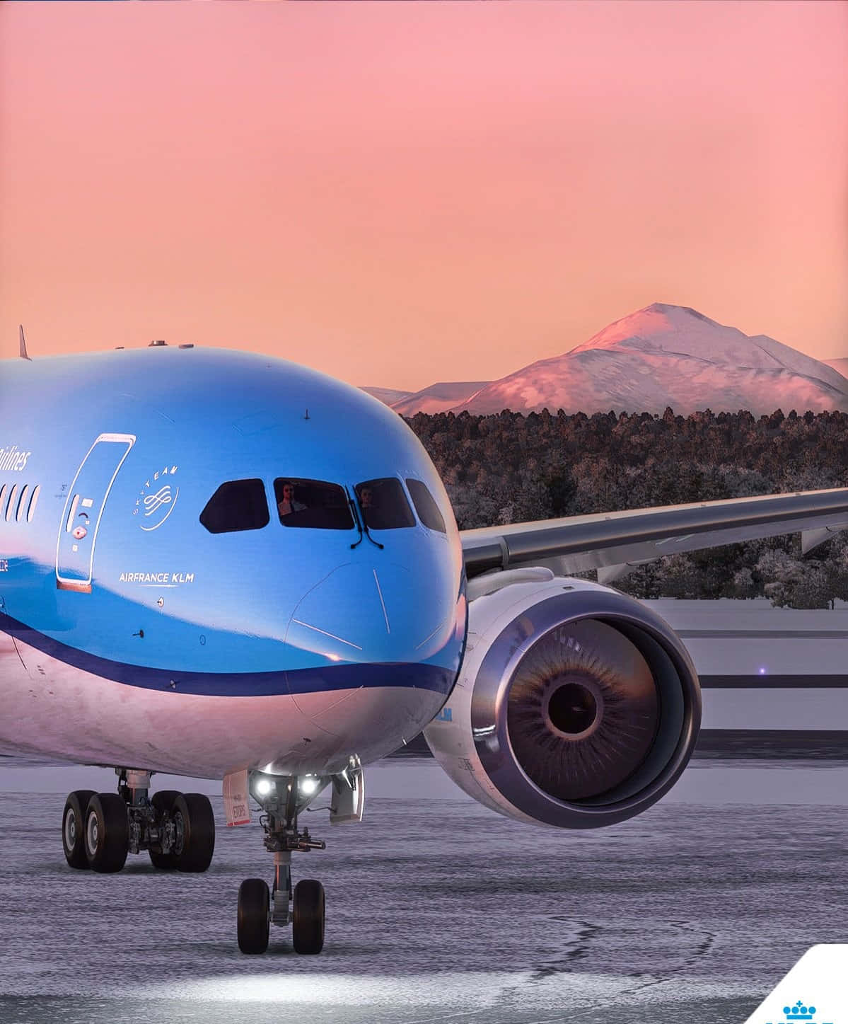 Android Microsoft Flight Simulator 桌布 壁紙 — 一架藍色KLM飛機在黎明時分停在積雪的停機坪上，背後有粉紅色天空映襯的雪山閃耀。