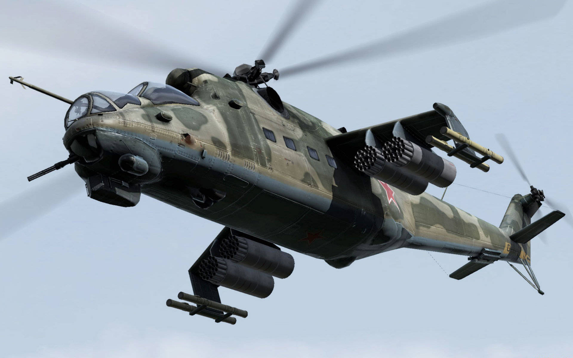 Helicopter 桌布 壁紙 — 一架迷彩軍用直升機配備武器，在蒼白的天空中飛行。