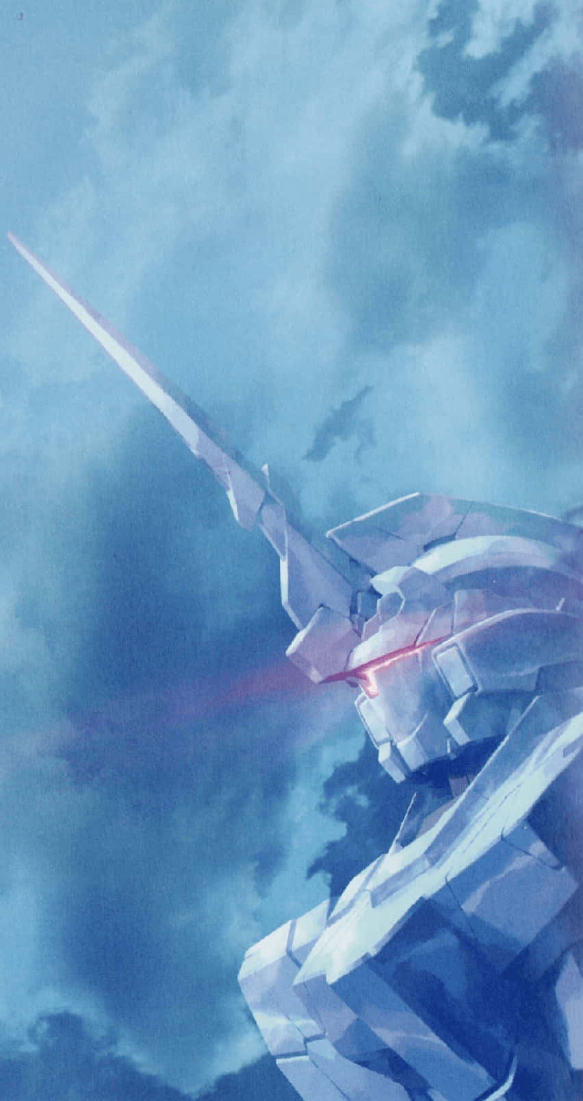 Gundam Unicorn 桌布 壁紙 — 一架銀色機動戰士，帶有發光的紅色眼睛和劍，站在多雲的藍天下。