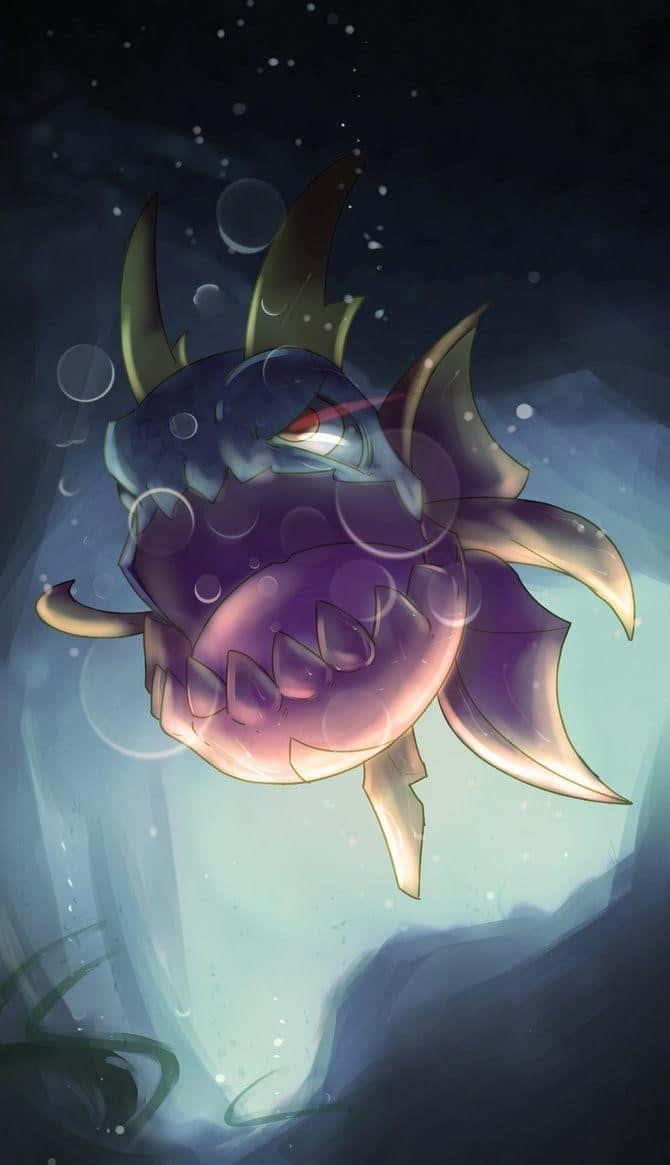 寶可夢 桌布 壁紙 — 一條帶有發光紅眼和尖銳牙齒的威脅性紫色魚，在黑暗的水中游泳，周圍環繞著氣泡。