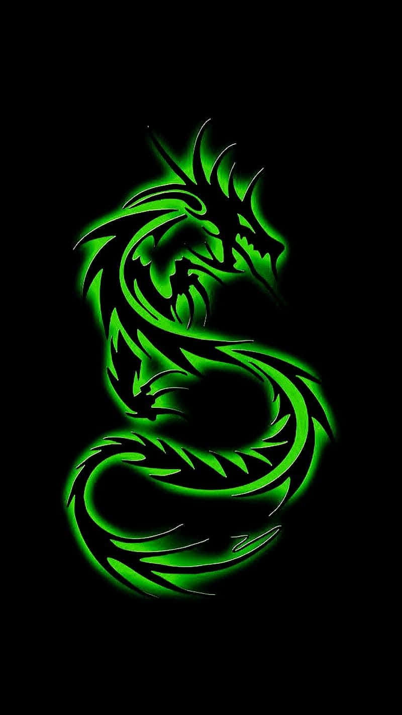 glow 桌布 壁紙 — 一條發光的綠色龍剪影在純黑色背景上動態盤繞，邊緣銳利且風格化。