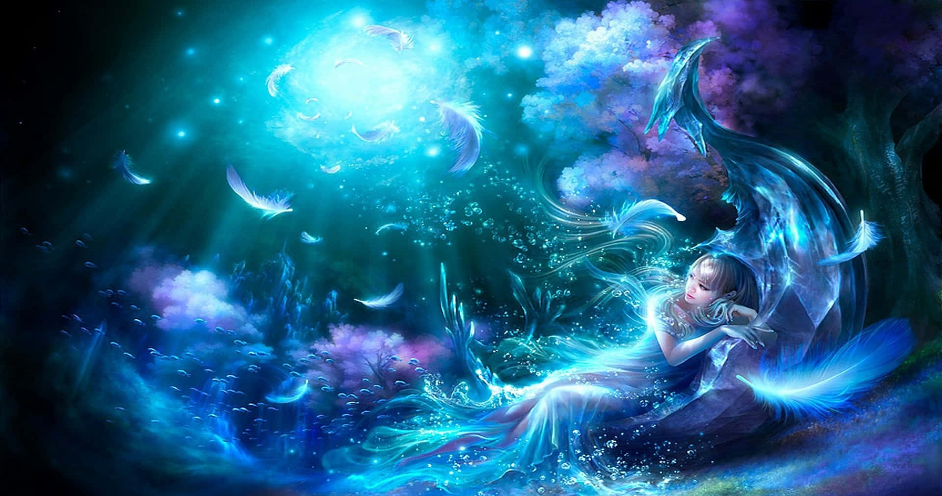 仙女 桌布 壁紙 — 一條發光的美人魚，擁有發光的藍色頭髮和尾巴，在一個充滿漂浮羽毛和光芒的神秘水下領域中平靜地休息。