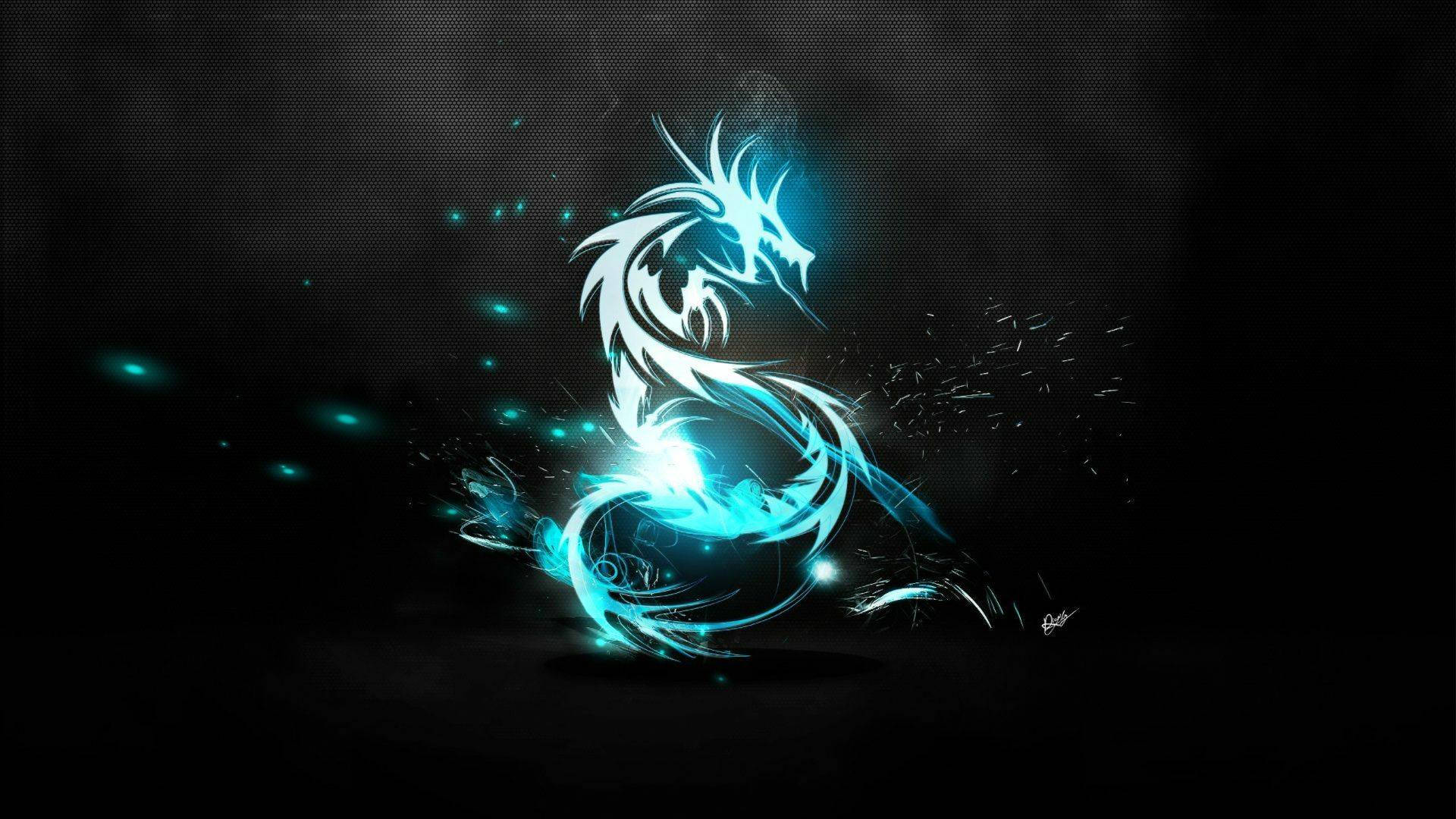 龍 桌布 壁紙 — 一條發光的藍色龍帶著電火花在深色紋理背景上動態盤旋。