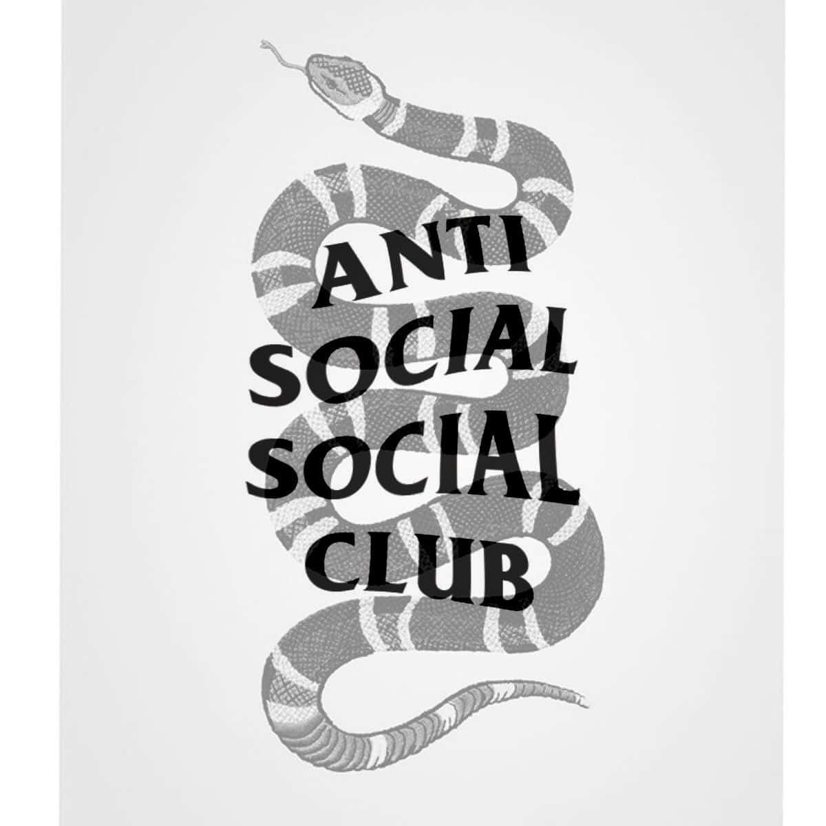 Anti Social Club iPhone 桌布 壁紙 — 一條盤繞的蛇的單色插圖，其身體上編織著粗體文字 anti social social club。