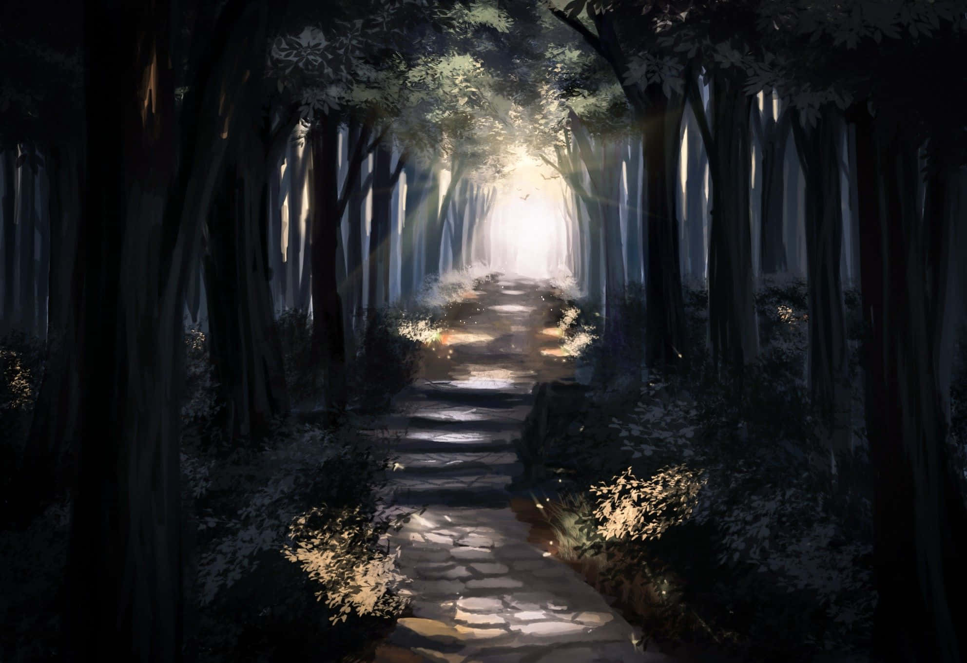 Anime Forest 桌布 壁紙 — 一條石徑蜿蜒穿過黑暗的森林，前方陽光穿透樹冠照射下來。