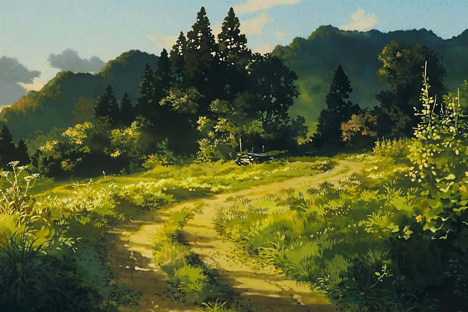 Only Yesterday 桌布 壁紙 — 一條蜿蜒的泥土小徑穿過陽光明媚的綠色草地，通往遠處樹木繁茂的山丘，天空柔和藍色，點綴著幾朵雲。