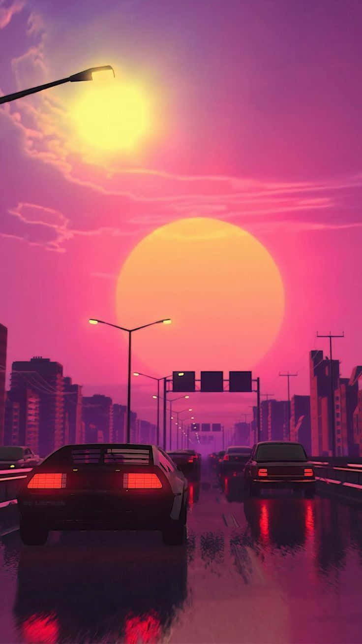 美學 桌布 壁紙 — 一條被霓虹燈浸染的城市高速公路，夕陽西下，發光的汽車和一個巨大的橙色太陽在潮濕的路面上投射出粉紫色調。