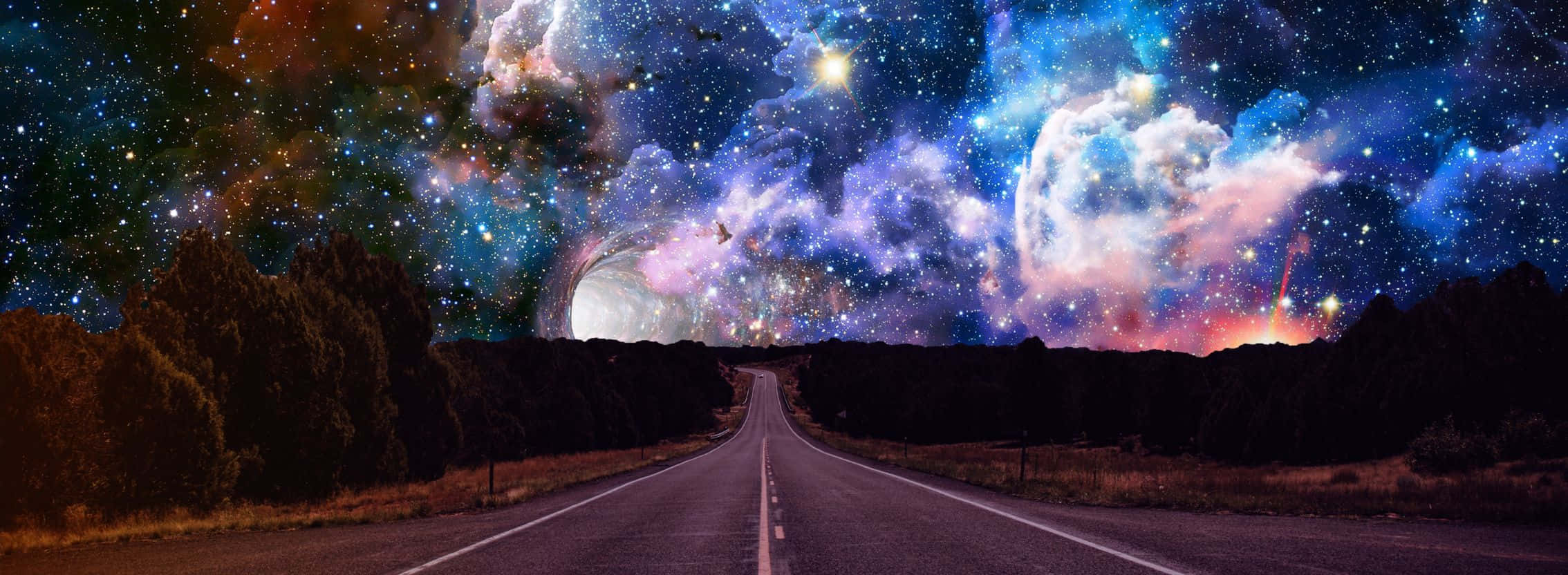 2268x832 桌布 壁紙 — 一條長直的道路延伸向星雲滿天中發光的宇宙隧道。
