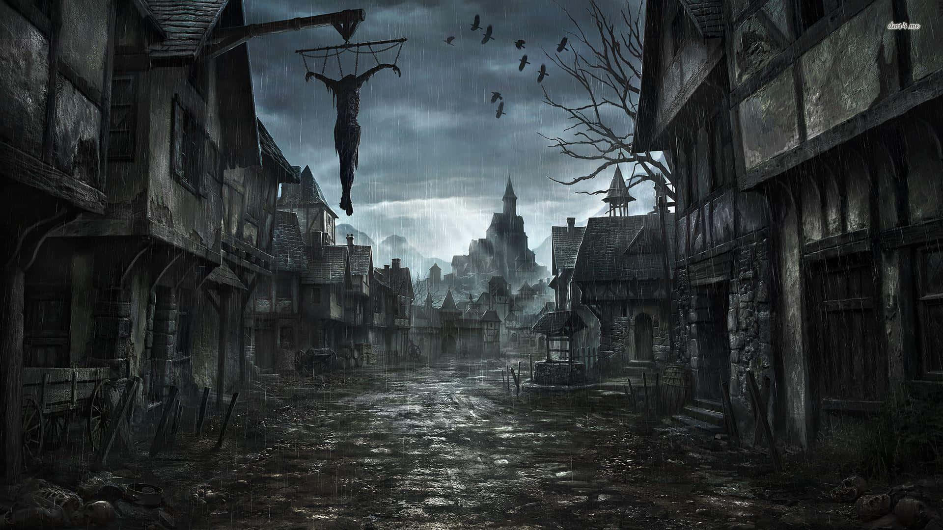 Spooky Halloween 桌布 壁紙 — 一條陰沉的中世紀村莊街道，風暴天空下掛著一具屍體，烏鴉在頭頂飛翔。
