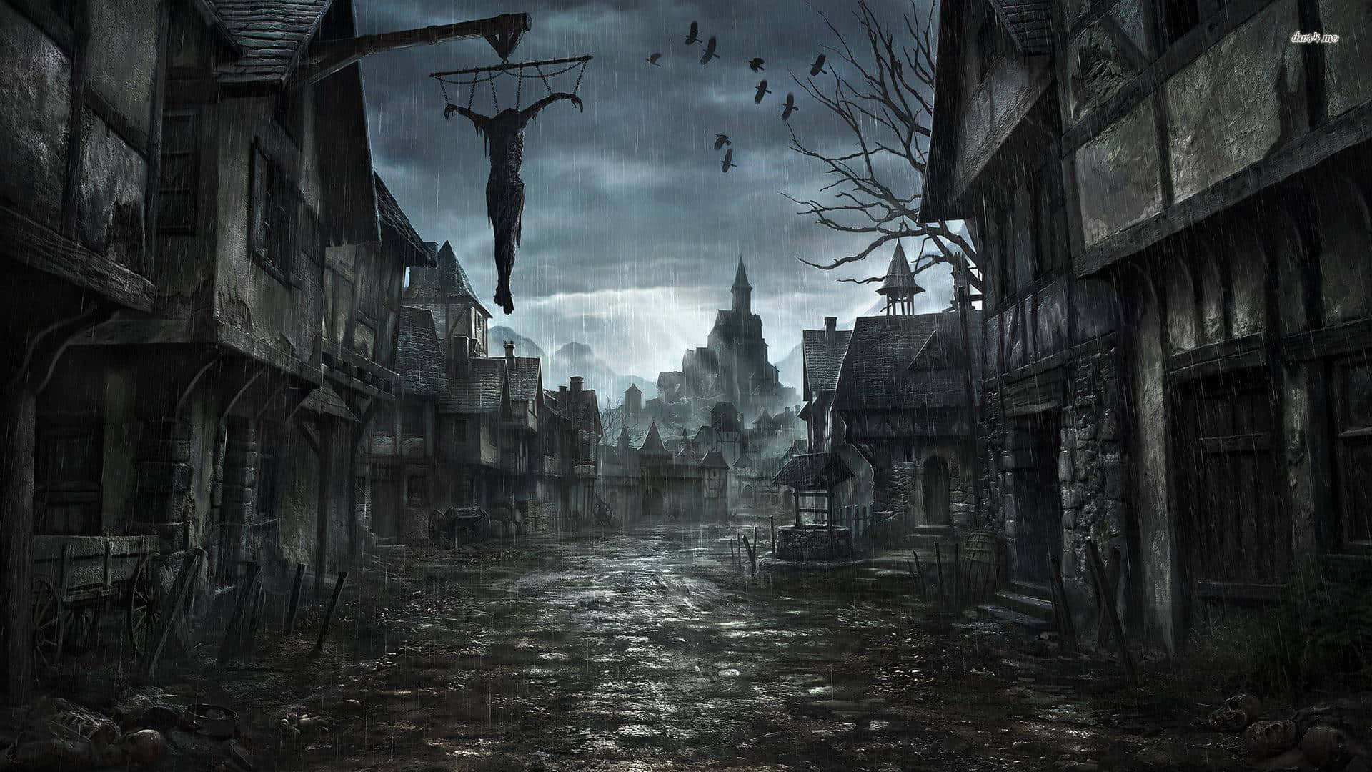 Creepy Aesthetic 桌布 壁紙 — 一條陰沉的中世紀村莊街道，風暴天空下，上方懸掛著一個被釘十字架的人物，鳥兒飛翔，遠處有一座城堡若隱若現。