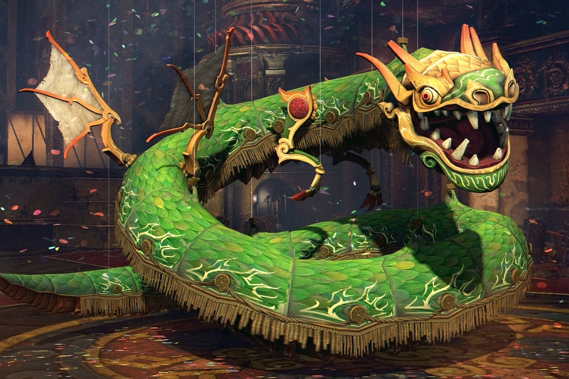 Green Dragon 桌布 壁紙 — 一條雄偉的綠色龍，帶有金色點綴和華麗的流蘇，在一個昏暗的大廳中戲劇性地盤繞。