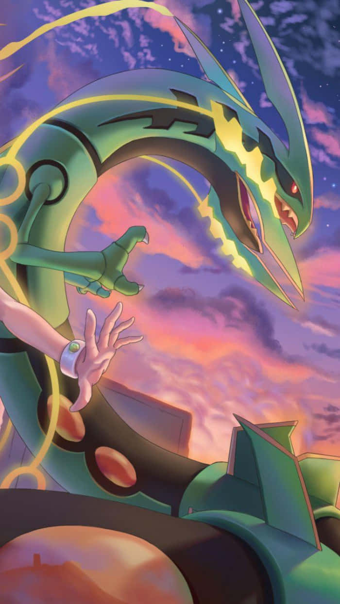 Salamence 桌布 壁紙 — 一條雄偉的綠色龍帶有發光的黃色點綴，盤繞在充滿活力的暮色天空中，一隻人類的手伸向它。