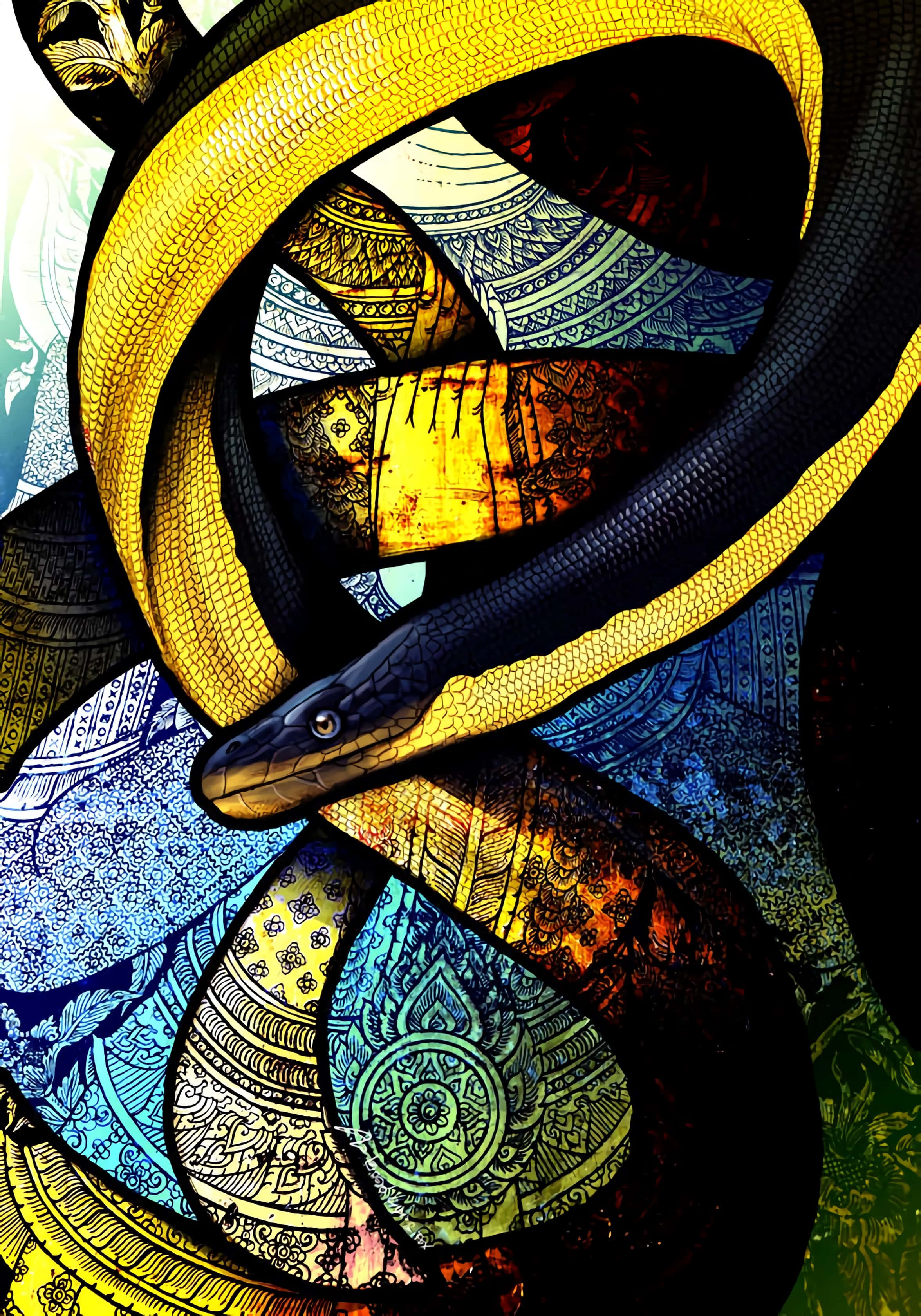 Yellow Snake 桌布 壁紙 — 一條風格化的黃黑蛇蜿蜒穿過金色、藍色和藍綠色的複雜彩繪玻璃圖案。