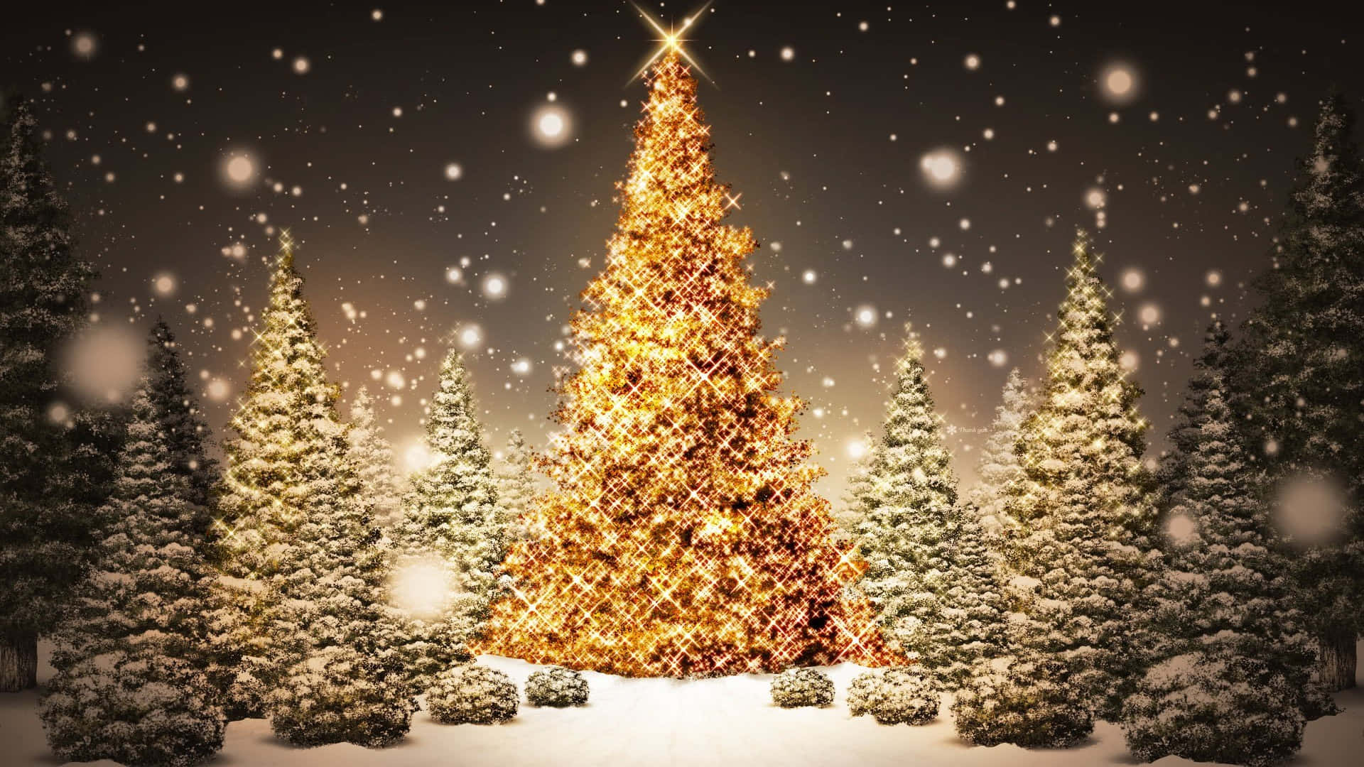 Christmas Virtual 桌布 壁紙 — 一棵耀眼的金色聖誕樹在夜間雪落的森林中閃閃發光。