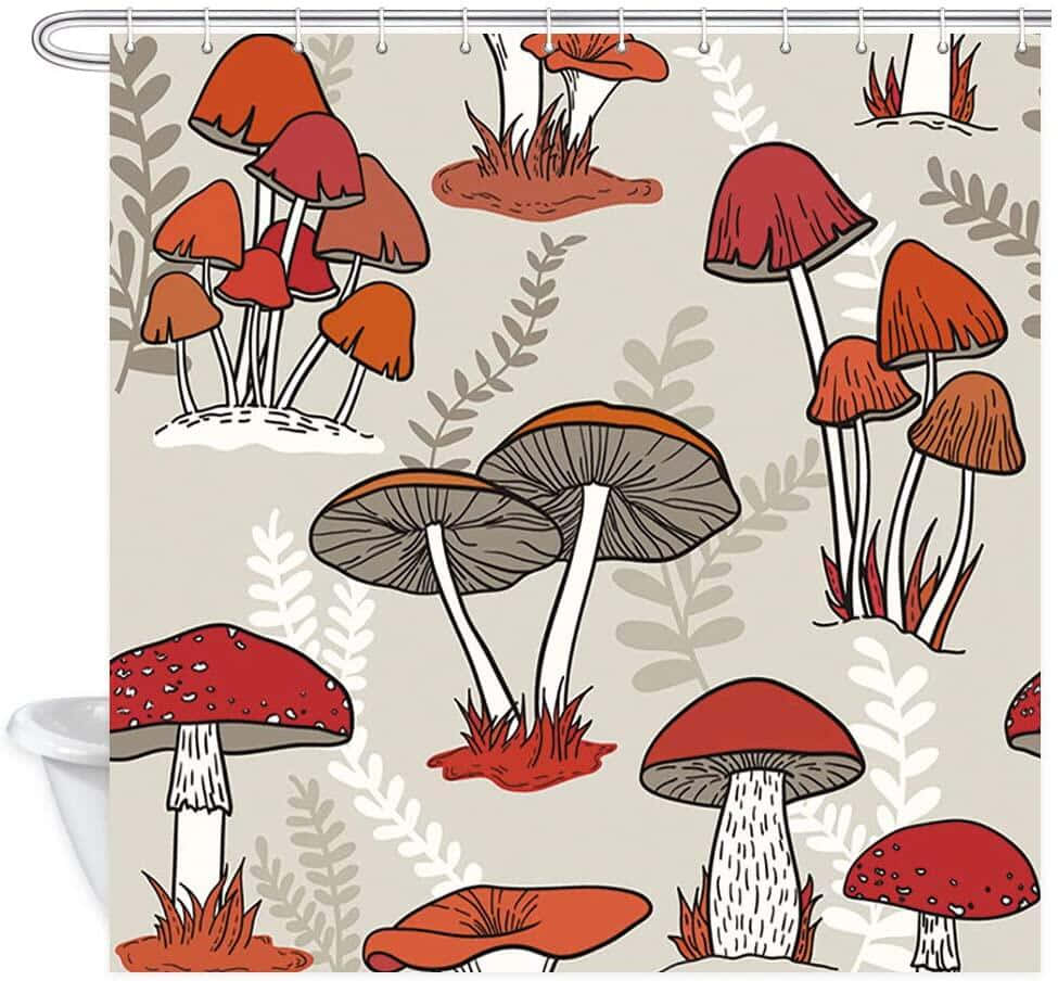 Mushroom Art 桌布 壁紙 — 一款以米色背景上繪有紅色和橙色蘑菇及蕨類植物的浴簾。