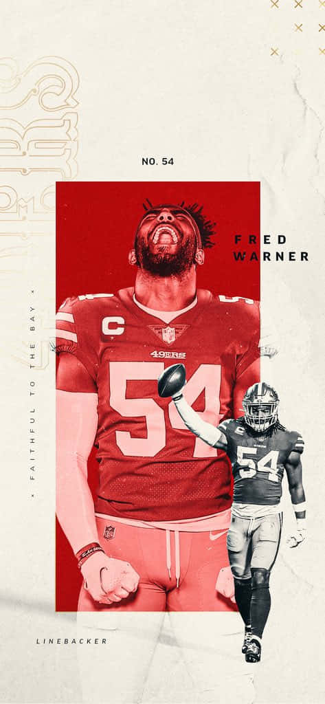 足球 桌布 壁紙 — 一款大膽的圖像壁紙， featuring NFL 球員 Fred Warner 穿著紅色和黑色制服，搭配戲劇性的紅色背景和文字元素。