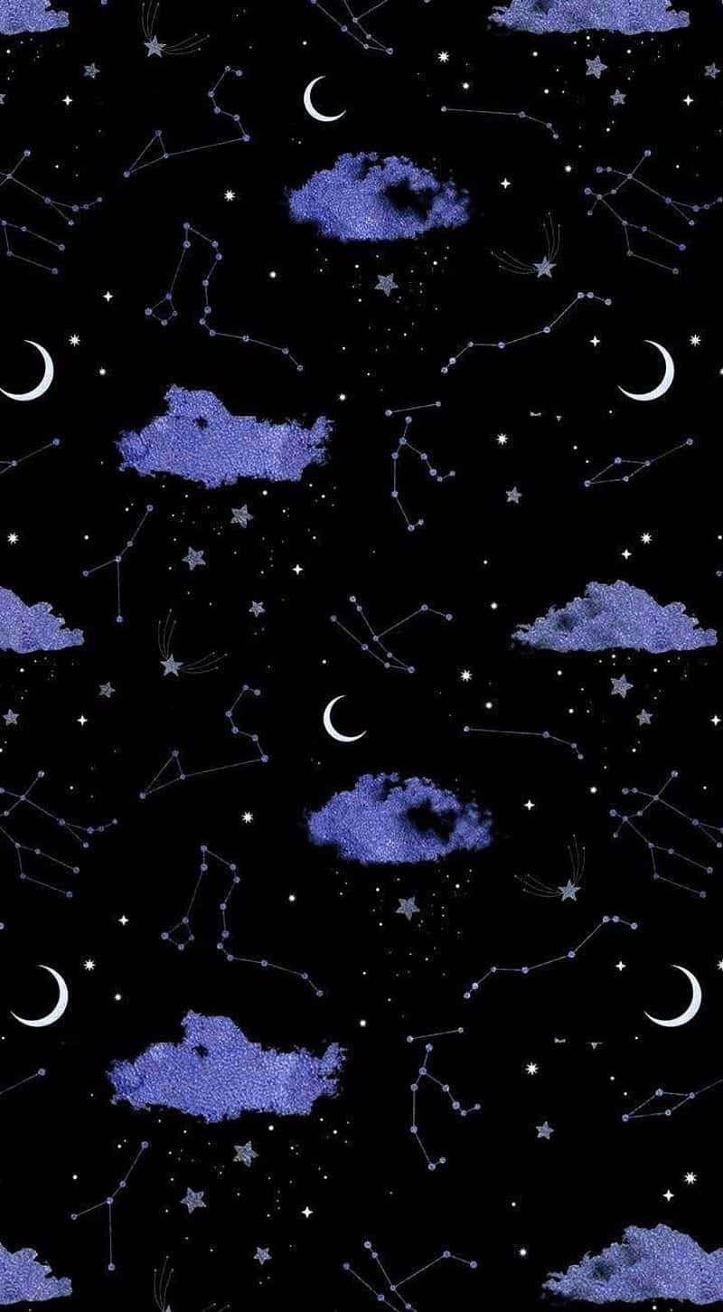 Constellations 桌布 壁紙 — 一款天體壁紙，黑色夜空中散佈著閃閃發光的紫色雲朵、新月和星座。