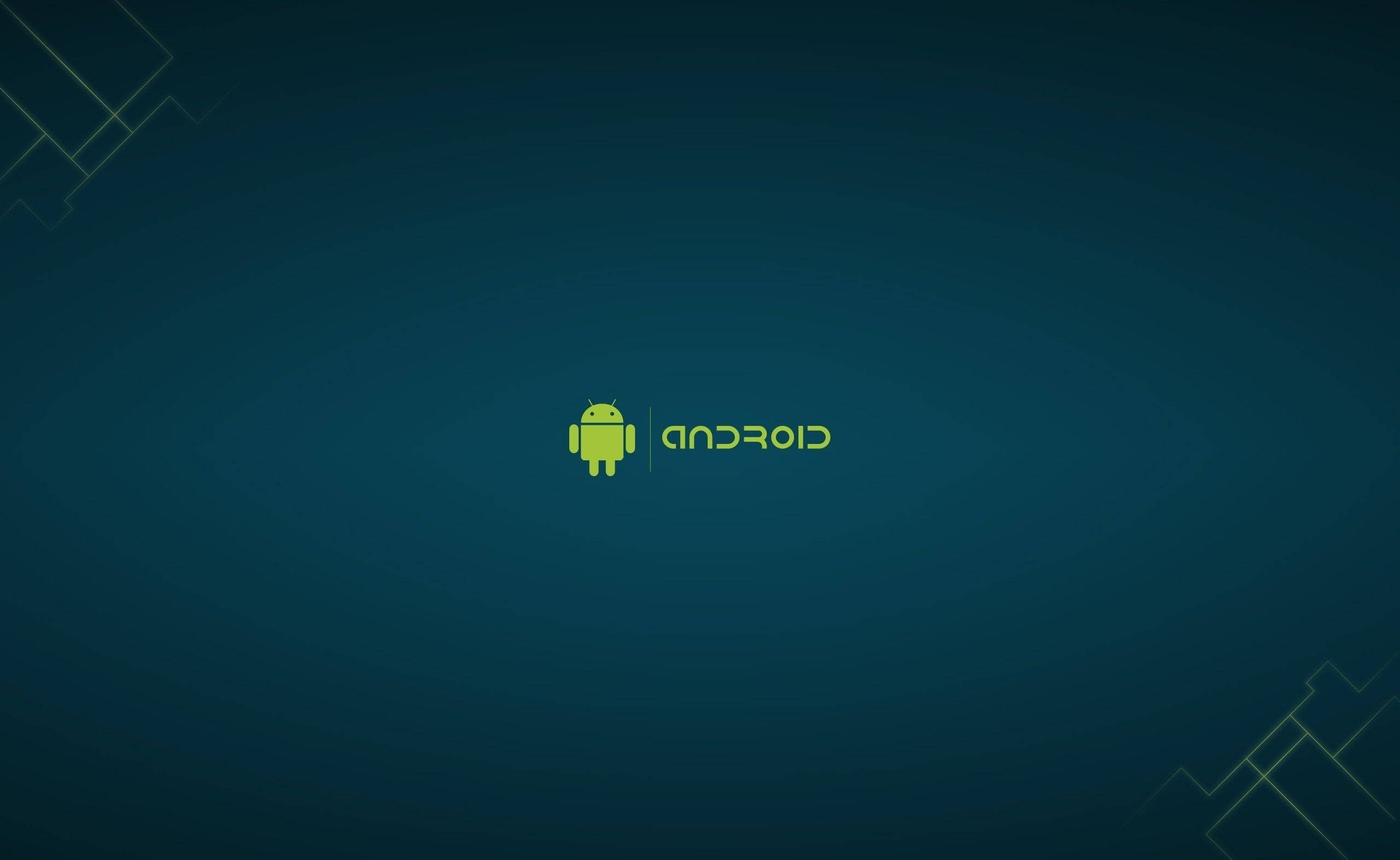 Android Logo 桌布 壁紙 — 一款極簡深青色桌布，中央放置綠色Android機器人標誌及反轉文字，背景為細緻幾何圖案。